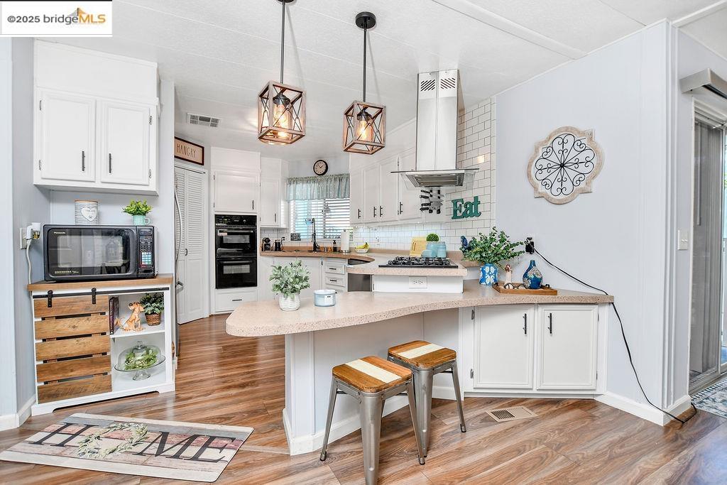Detail Gallery Image 14 of 36 For 237 Aloha Way, Pittsburg,  CA 94565-9999 - 2 Beds | 2 Baths