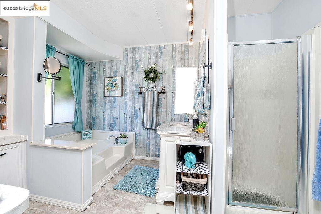 Detail Gallery Image 23 of 36 For 237 Aloha Way, Pittsburg,  CA 94565-9999 - 2 Beds | 2 Baths