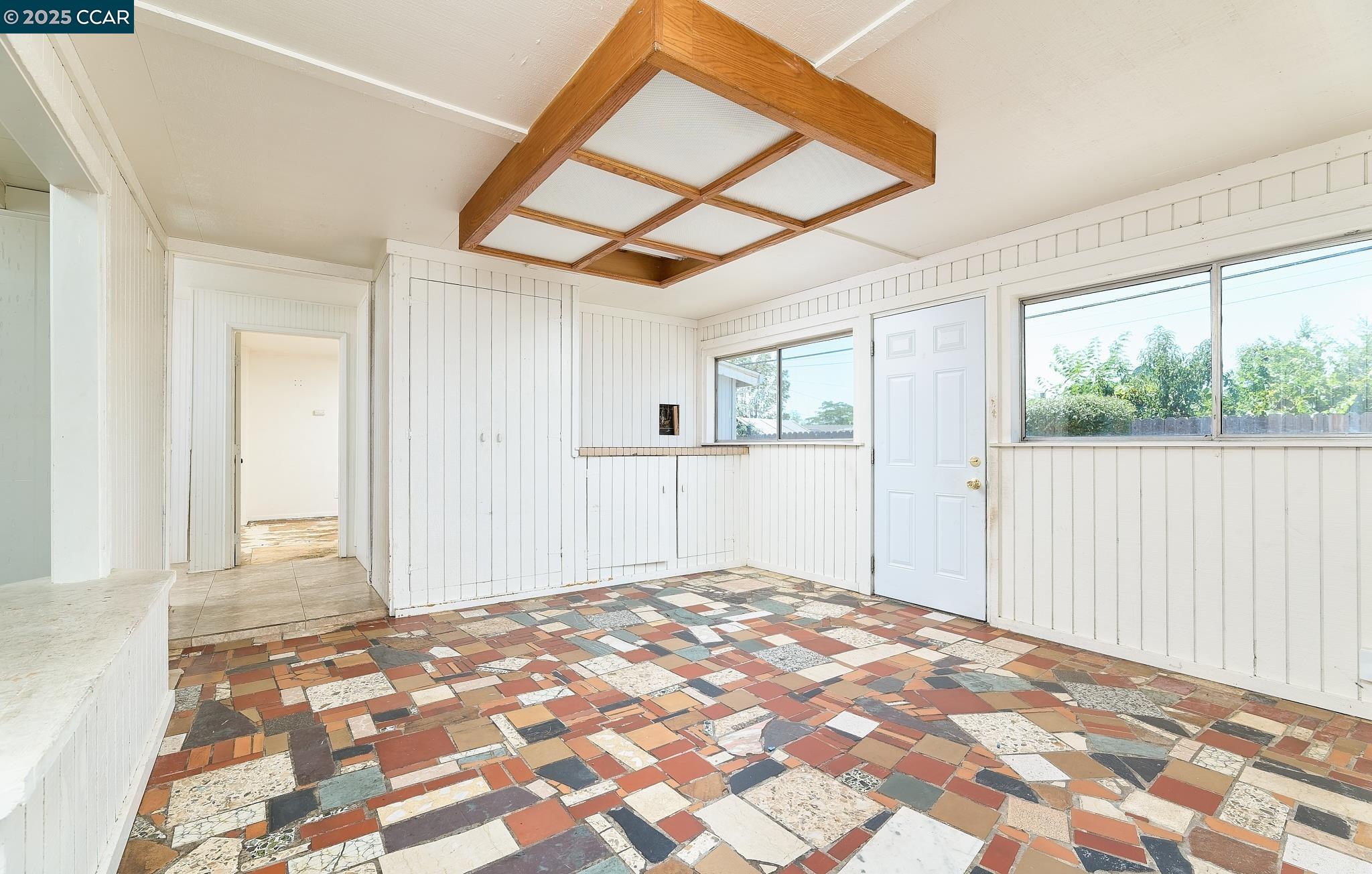 Detail Gallery Image 17 of 26 For 6511 Brock Dr, North Highlands,  CA 95660 - 5 Beds | 2 Baths