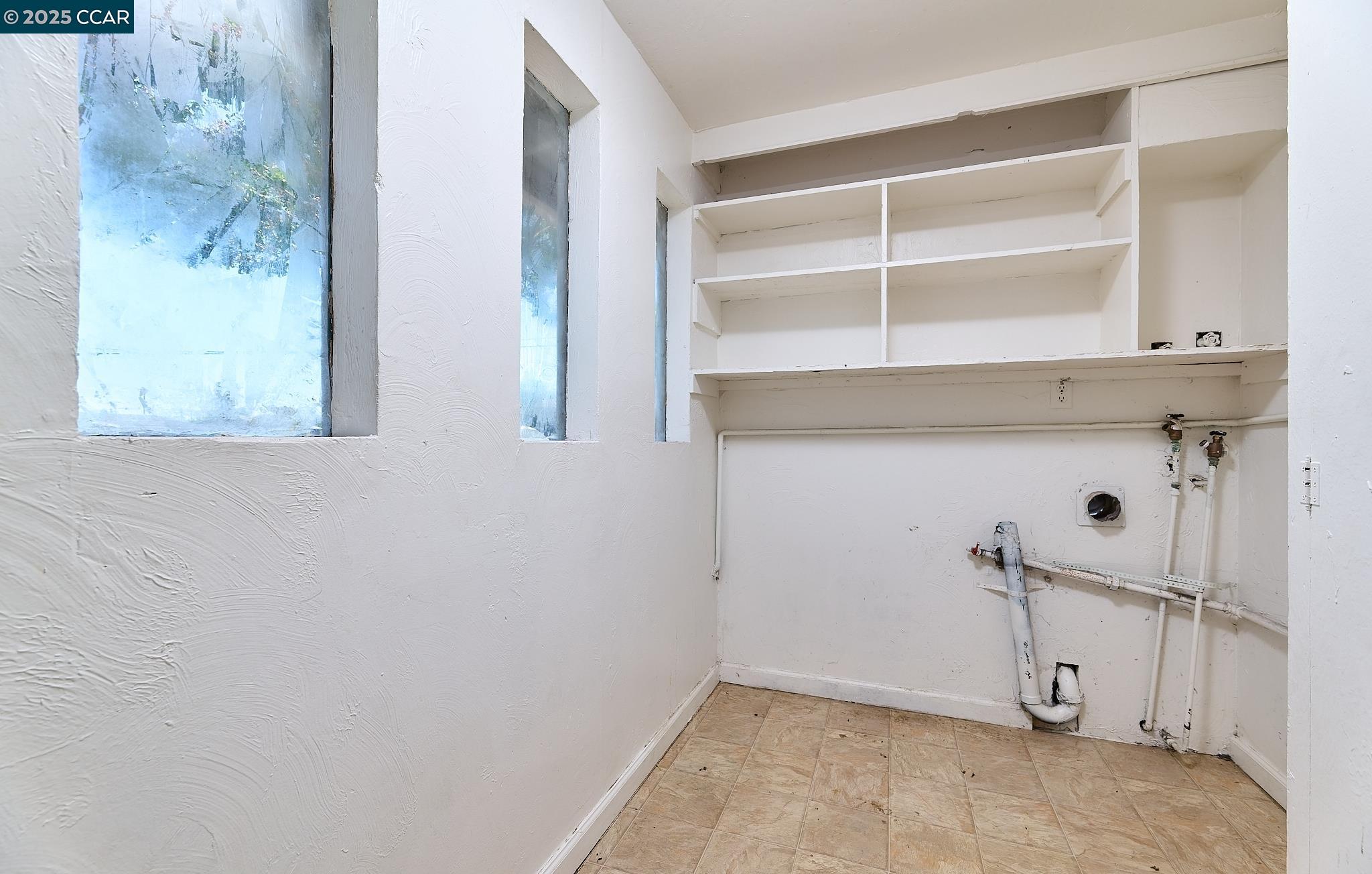 Detail Gallery Image 19 of 26 For 6511 Brock Dr, North Highlands,  CA 95660 - 5 Beds | 2 Baths