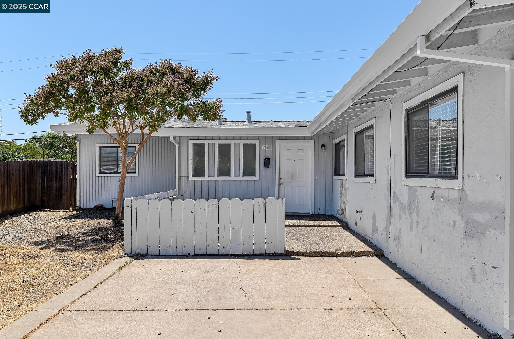 Detail Gallery Image 24 of 26 For 6511 Brock Dr, North Highlands,  CA 95660 - 5 Beds | 2 Baths
