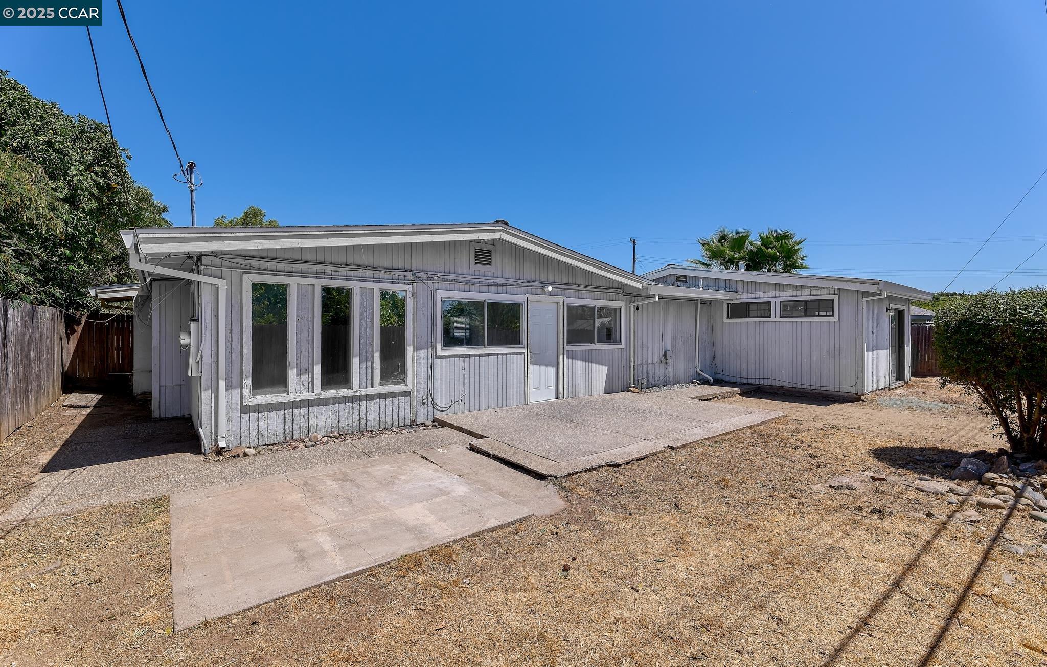 Detail Gallery Image 25 of 26 For 6511 Brock Dr, North Highlands,  CA 95660 - 5 Beds | 2 Baths