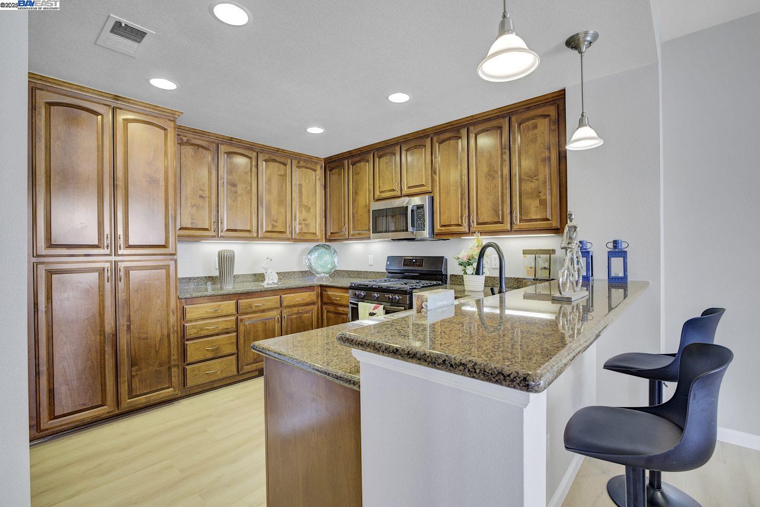 Photo #11: 41107278 Listing: Photo #11