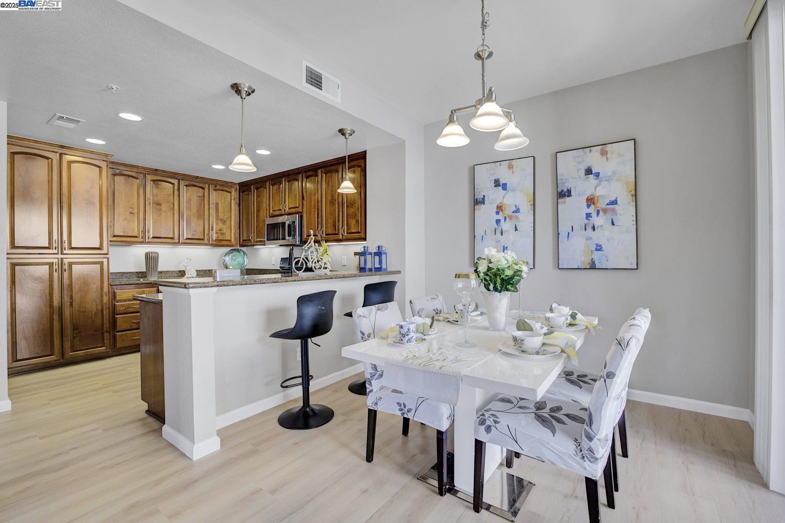 Photo #8: 41107278 Listing: Photo #8