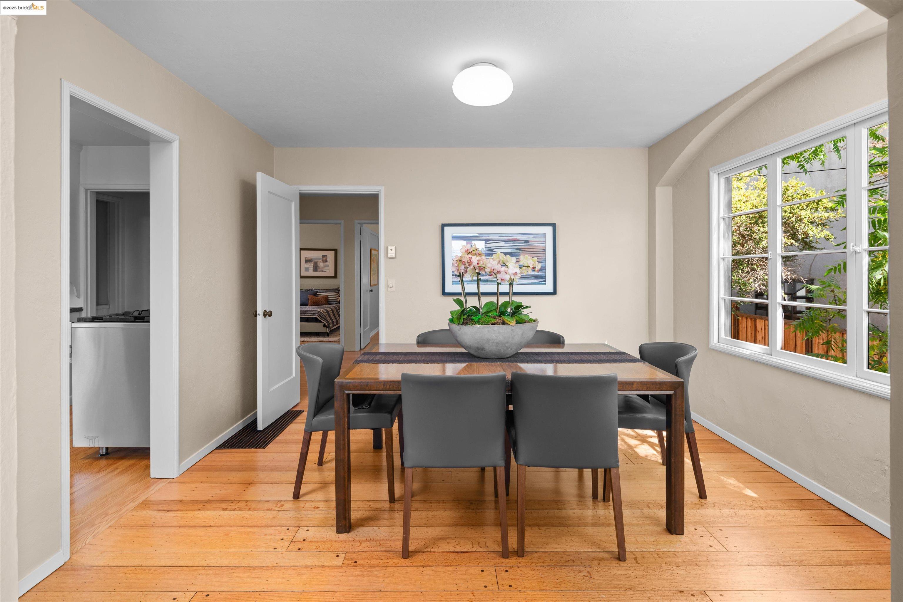 Detail Gallery Image 12 of 58 For 1067 Neilson St, Albany,  CA 94706 - 3 Beds | 1/1 Baths