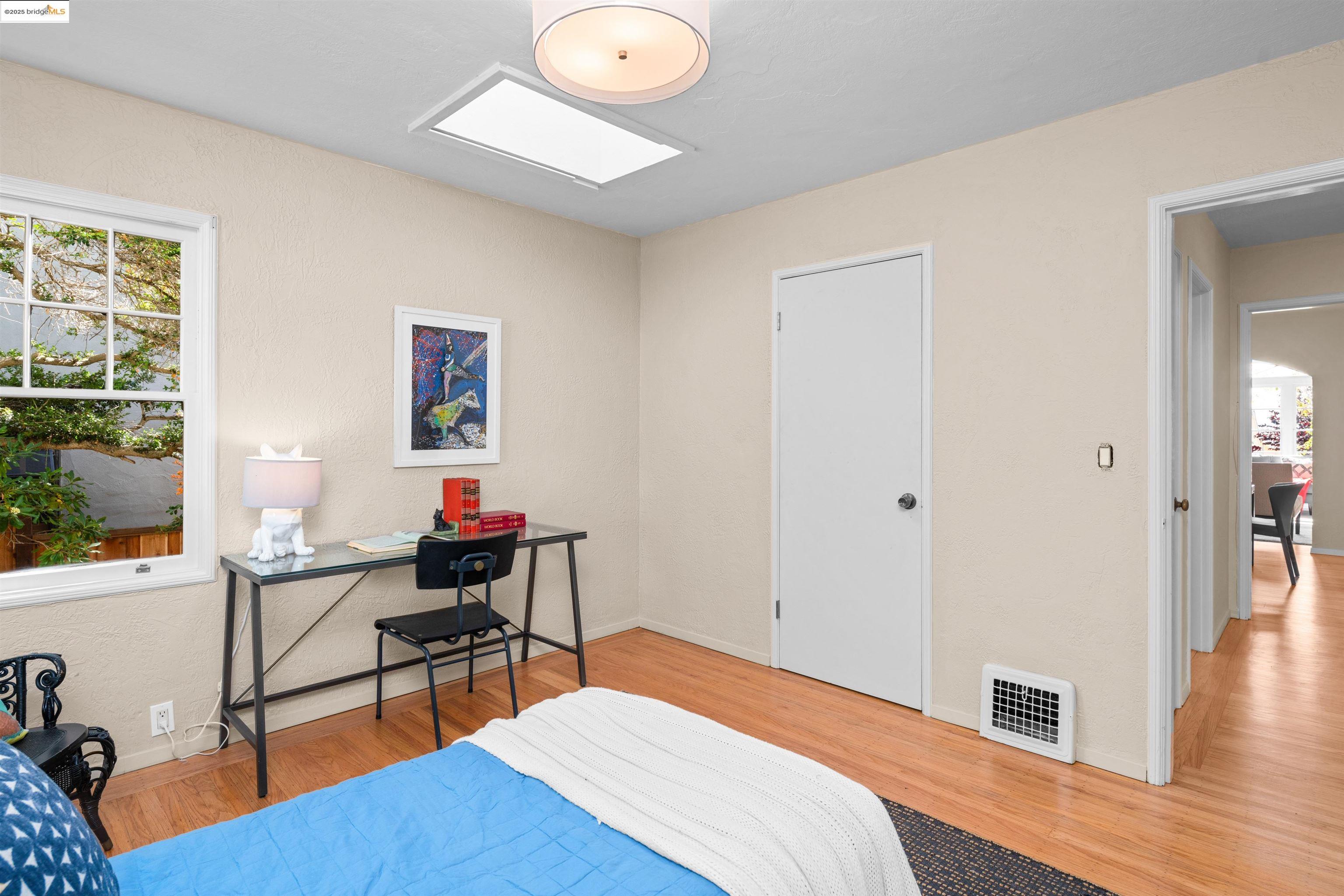 Detail Gallery Image 28 of 58 For 1067 Neilson St, Albany,  CA 94706 - 3 Beds | 1/1 Baths