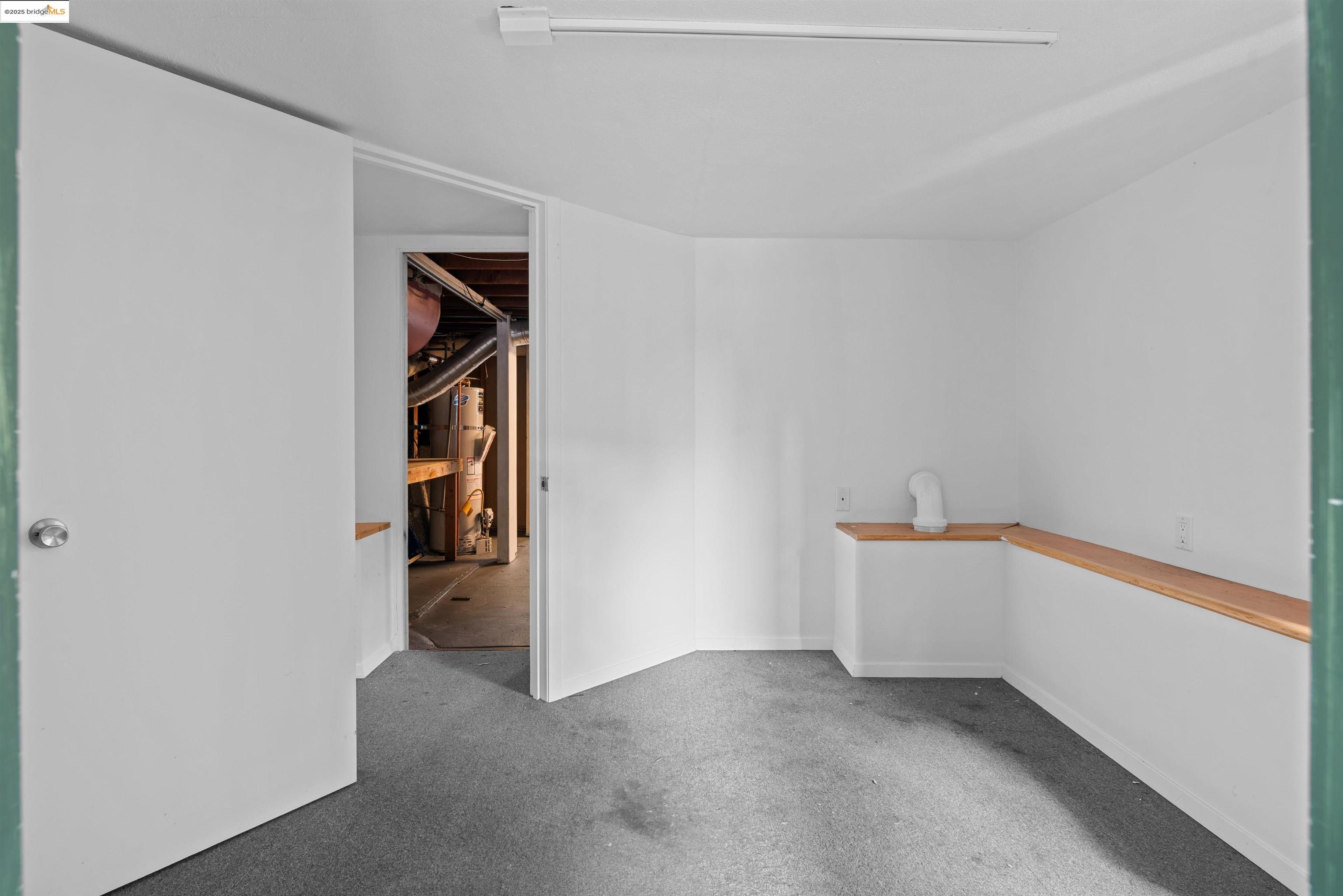 Detail Gallery Image 34 of 58 For 1067 Neilson St, Albany,  CA 94706 - 3 Beds | 1/1 Baths