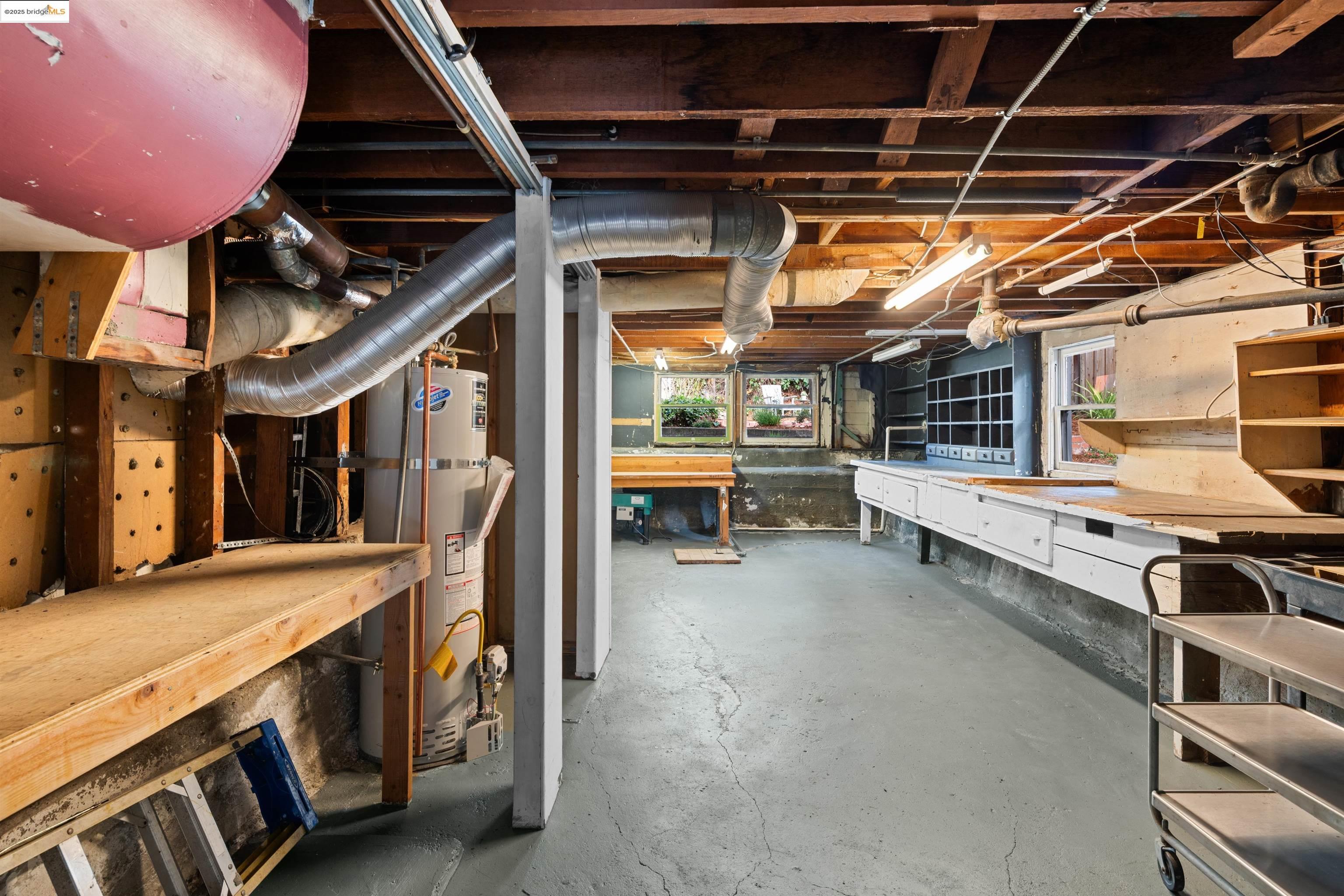 Detail Gallery Image 35 of 58 For 1067 Neilson St, Albany,  CA 94706 - 3 Beds | 1/1 Baths