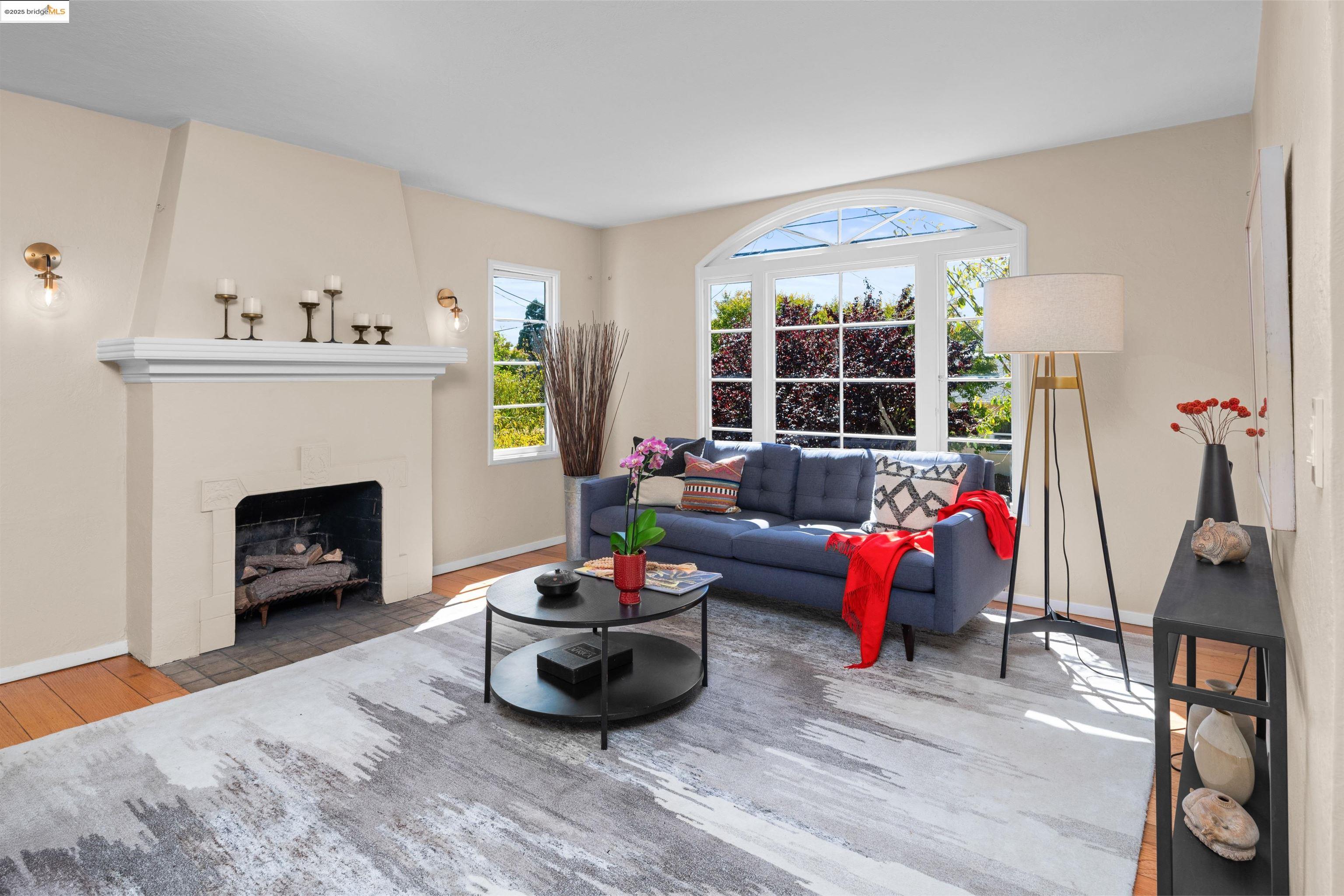 Detail Gallery Image 8 of 58 For 1067 Neilson St, Albany,  CA 94706 - 3 Beds | 1/1 Baths
