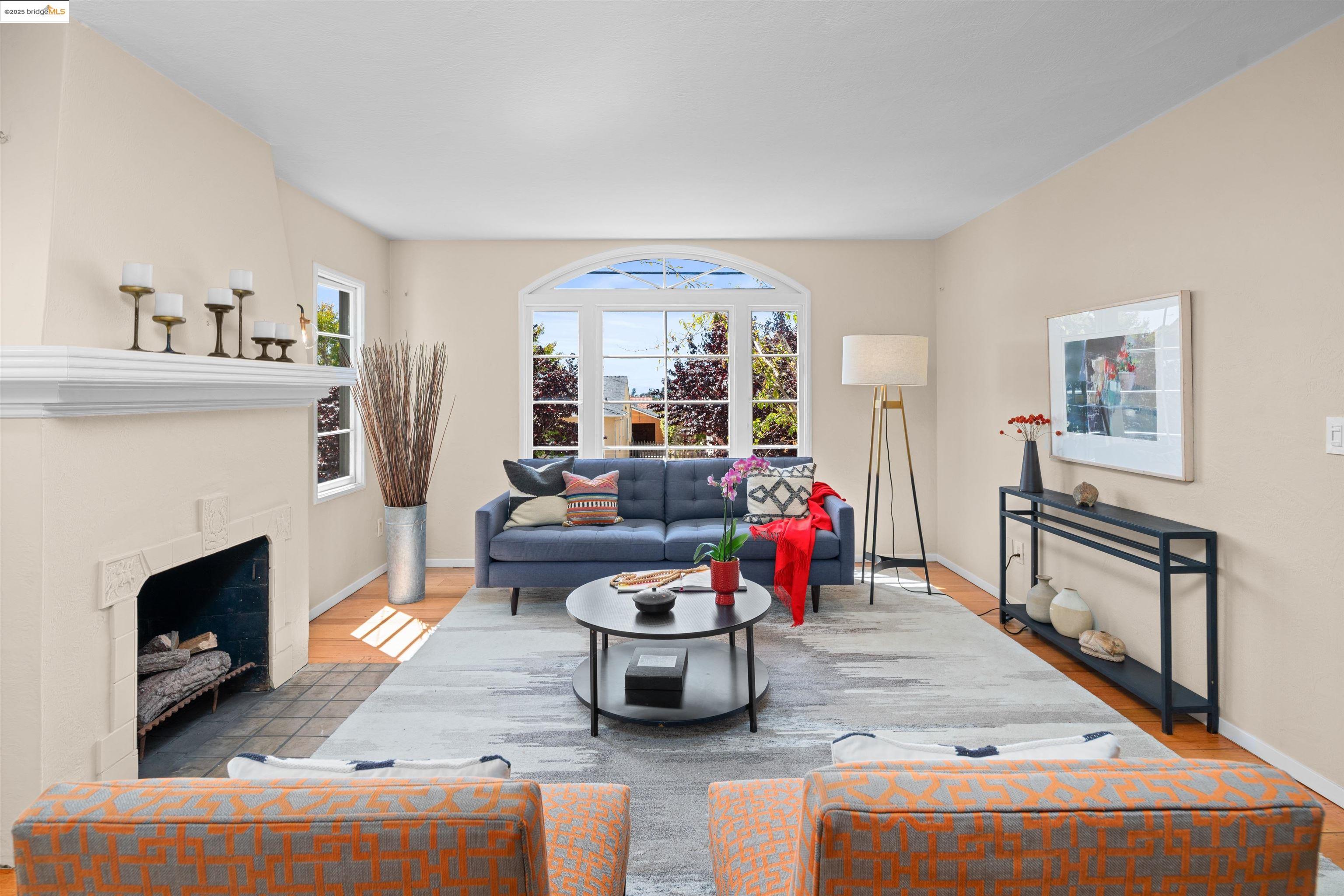 Detail Gallery Image 9 of 58 For 1067 Neilson St, Albany,  CA 94706 - 3 Beds | 1/1 Baths