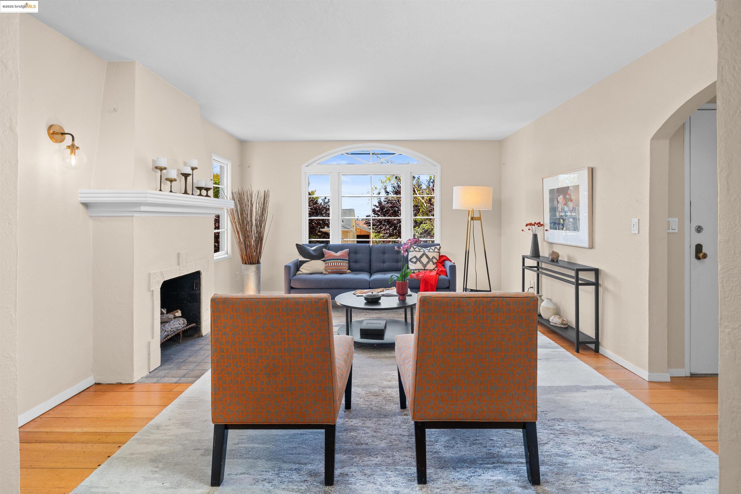 Detail Gallery Image 10 of 58 For 1067 Neilson St, Albany,  CA 94706 - 3 Beds | 1/1 Baths
