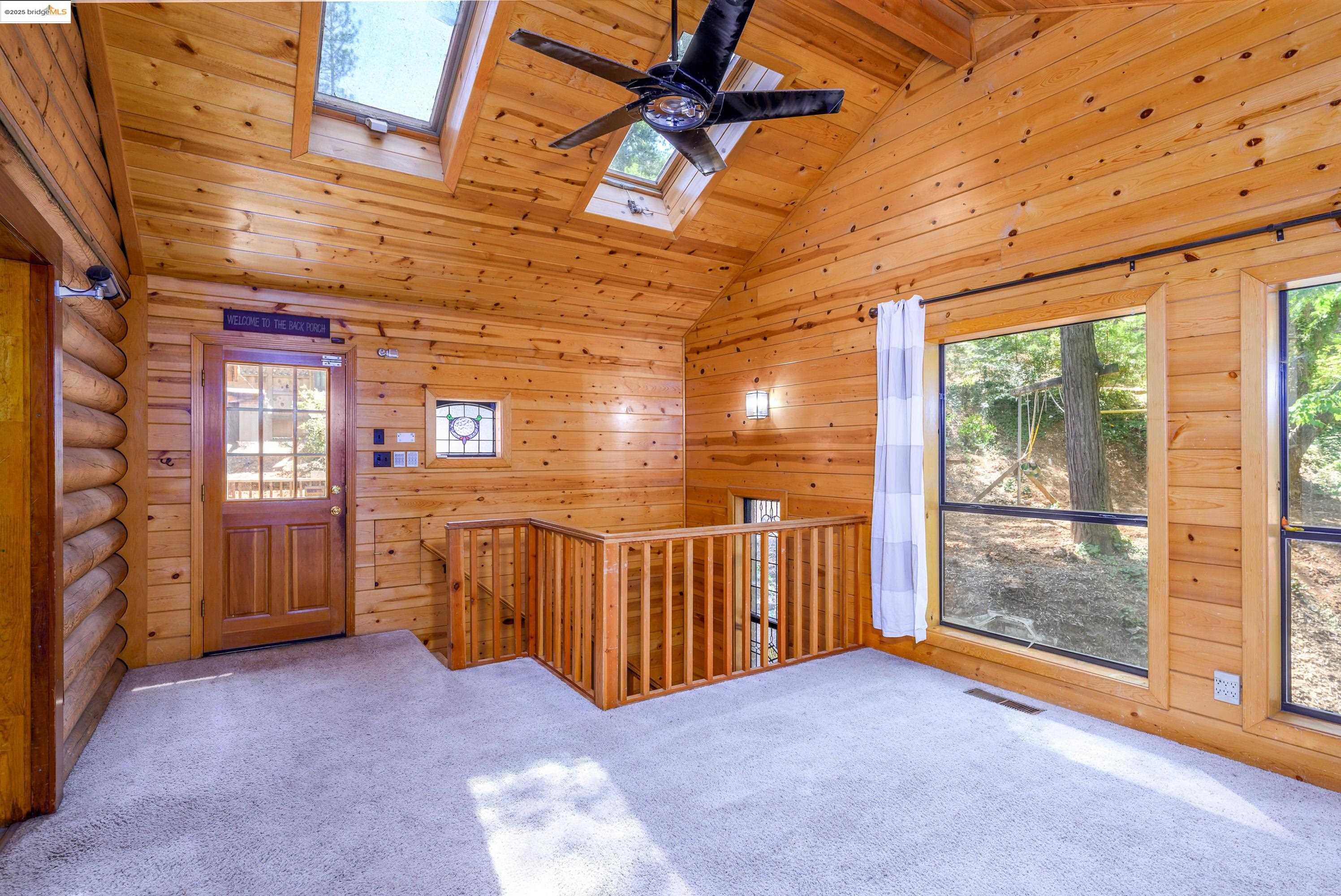 Detail Gallery Image 5 of 34 For 22511 Lilac Ln, Twain Harte,  CA 95383 - 5 Beds | 3 Baths