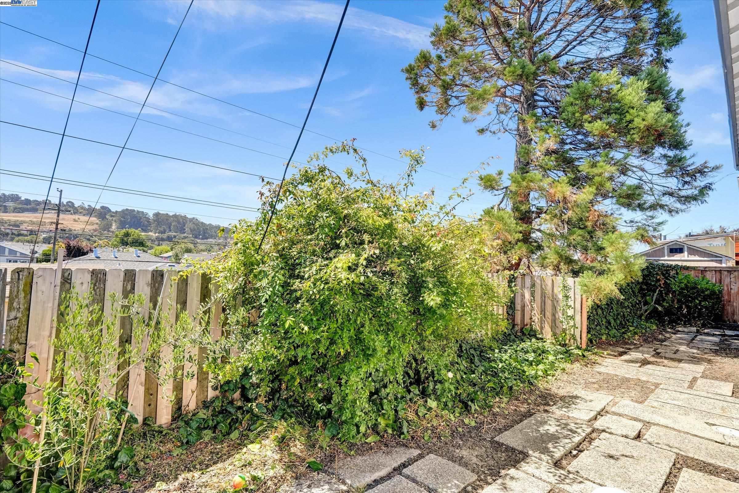 Detail Gallery Image 38 of 49 For 2540 Moyers Rd, Richmond,  CA 94806 - 4 Beds | 2 Baths