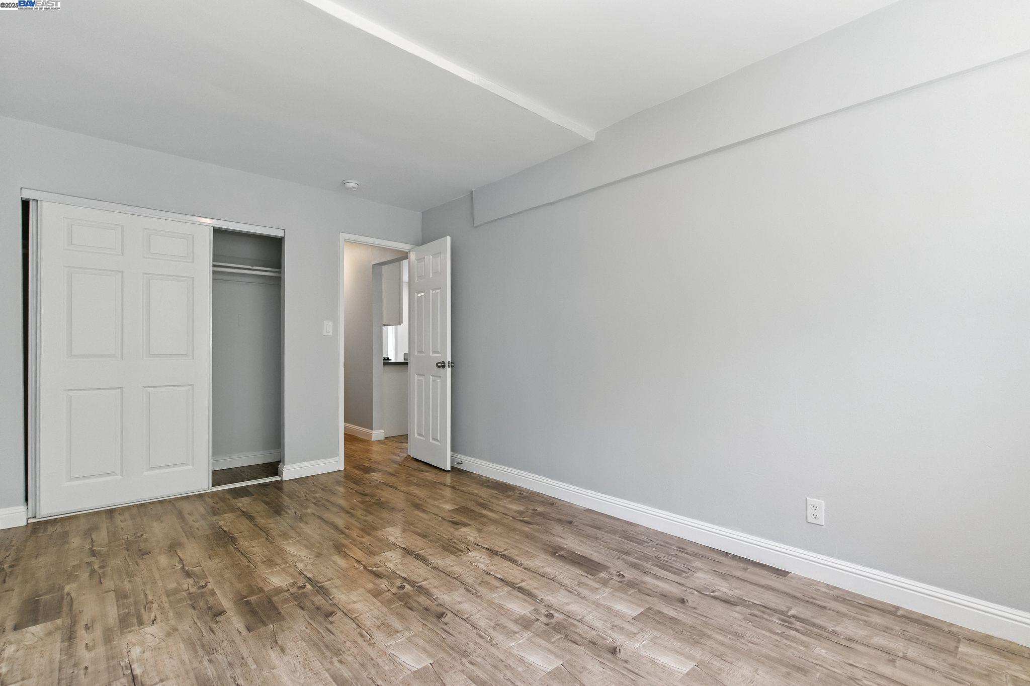 Detail Gallery Image 13 of 22 For 5821 E 17th Street, Oakland,  CA 94621 - – Beds | – Baths