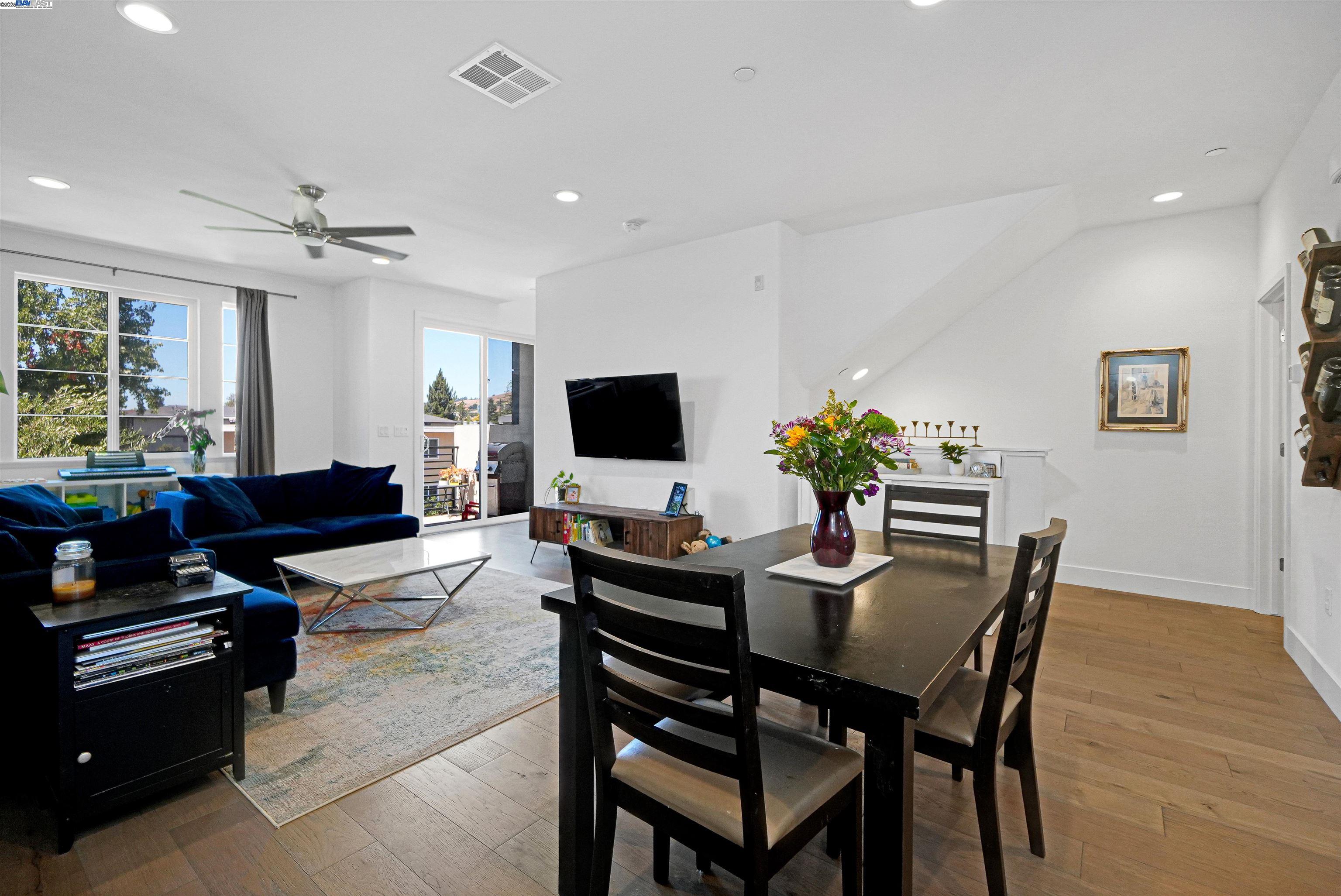 Photo #16: 41107289 Listing: Photo #16