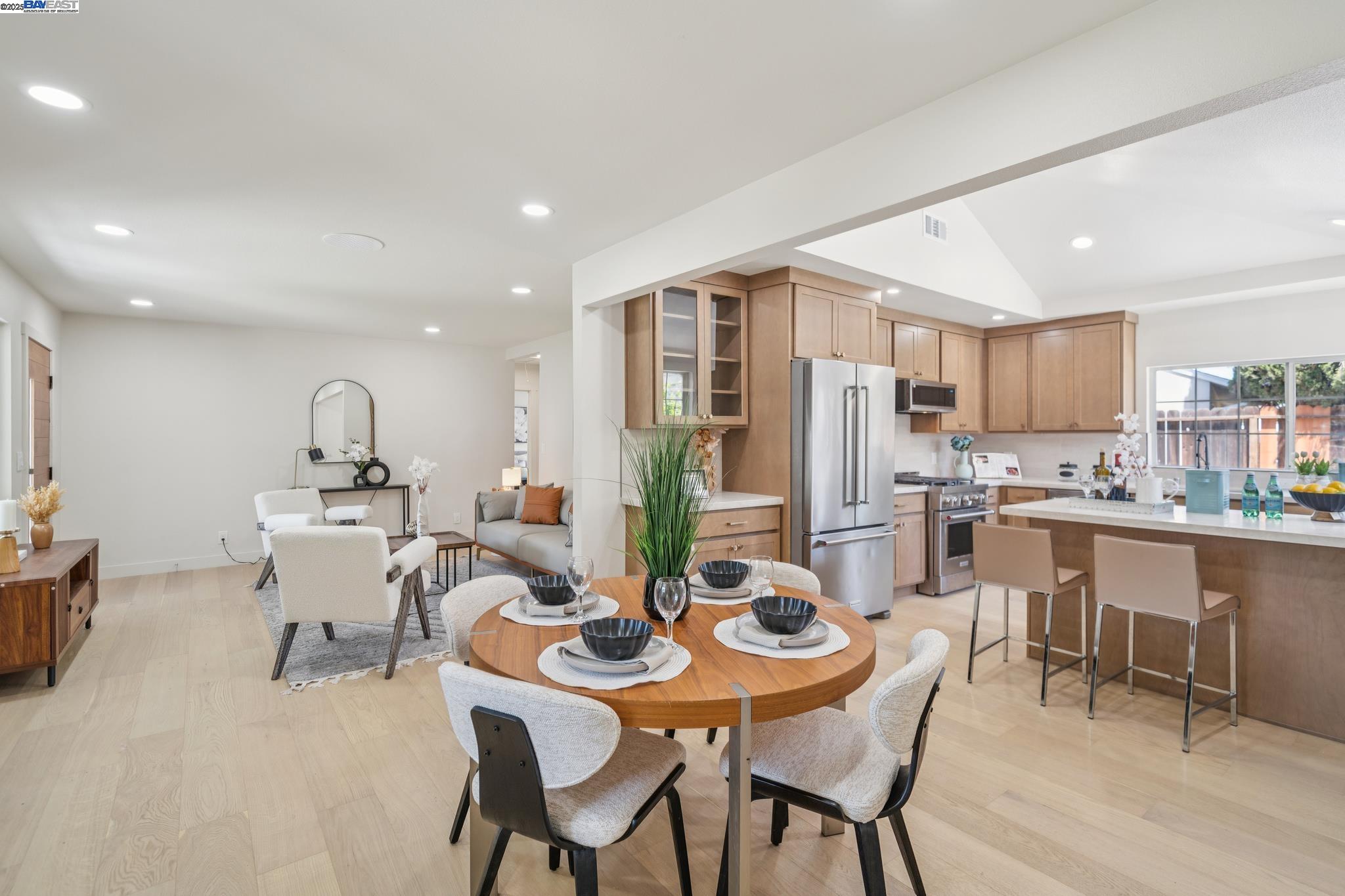 Detail Gallery Image 1 of 33 For 1601 Ruth Dr, Pleasant Hill,  CA 94523 - 4 Beds | 2 Baths