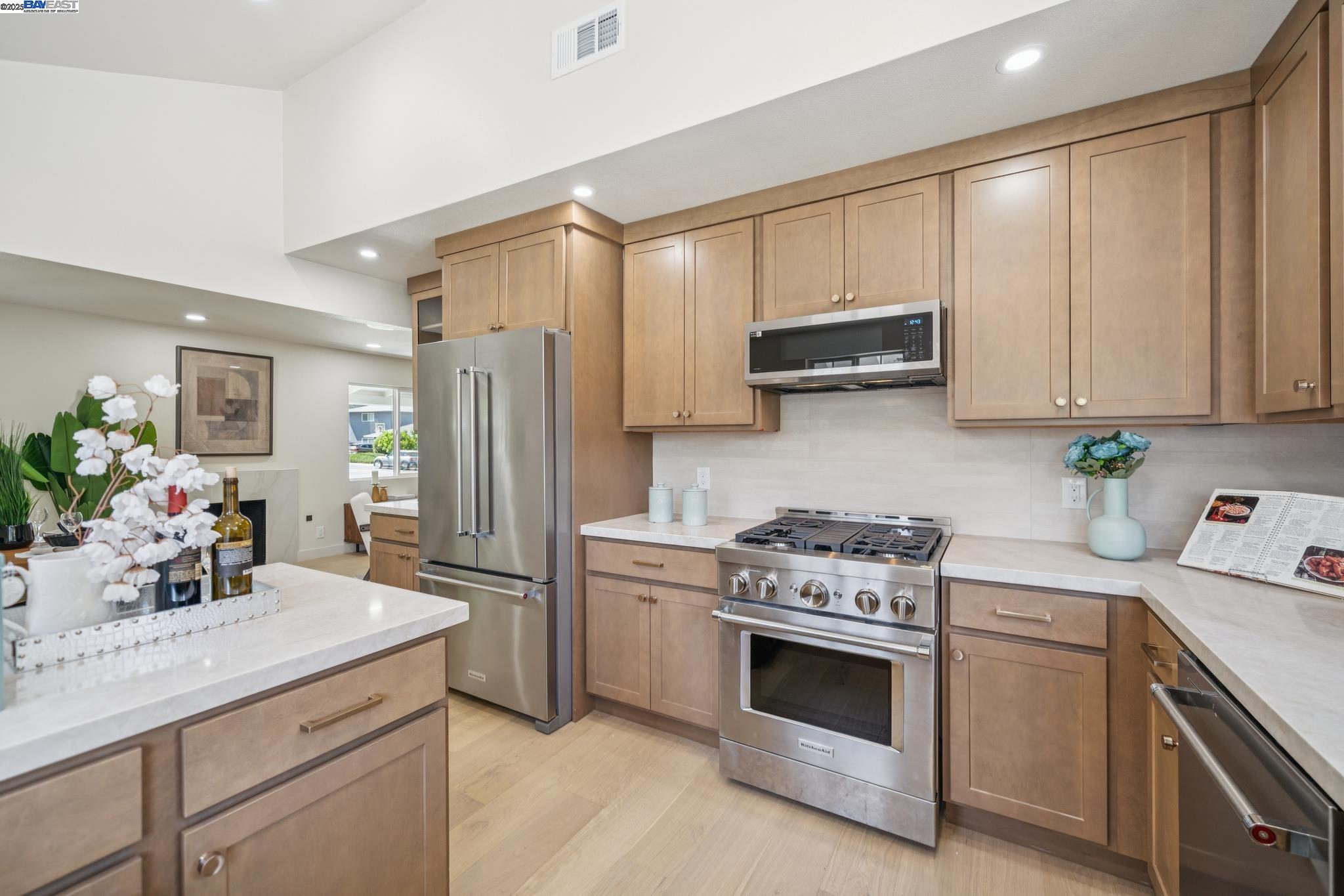 Detail Gallery Image 12 of 33 For 1601 Ruth Dr, Pleasant Hill,  CA 94523 - 4 Beds | 2 Baths