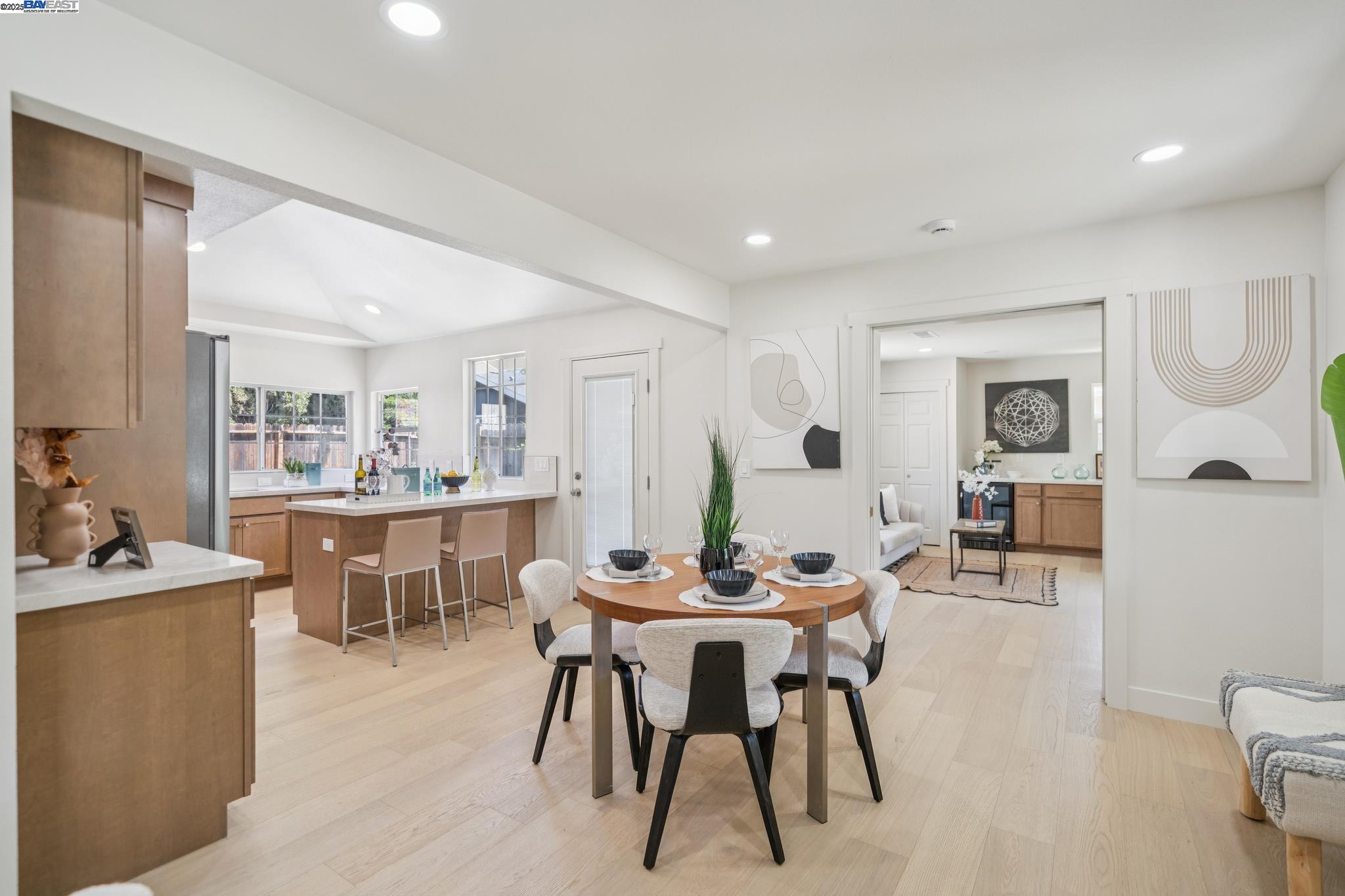 Detail Gallery Image 15 of 33 For 1601 Ruth Dr, Pleasant Hill,  CA 94523 - 4 Beds | 2 Baths