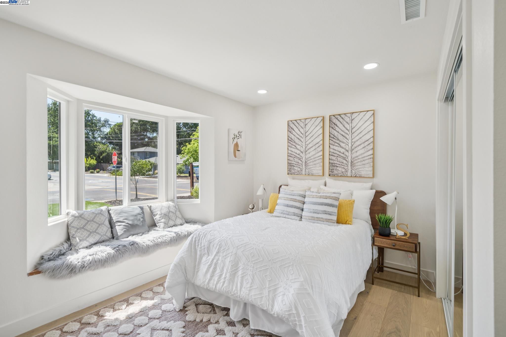 Detail Gallery Image 17 of 33 For 1601 Ruth Dr, Pleasant Hill,  CA 94523 - 4 Beds | 2 Baths