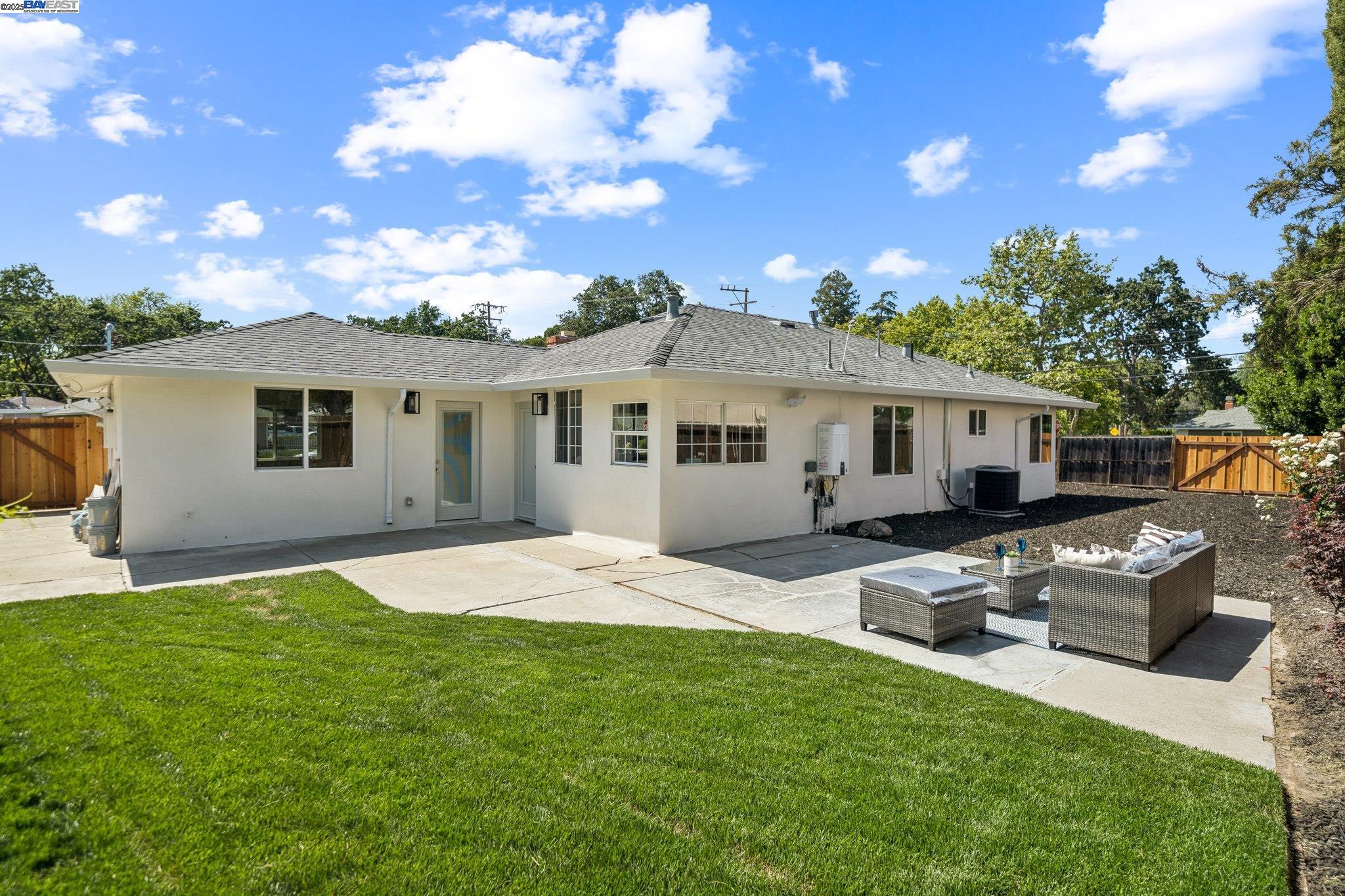 Detail Gallery Image 28 of 33 For 1601 Ruth Dr, Pleasant Hill,  CA 94523 - 4 Beds | 2 Baths