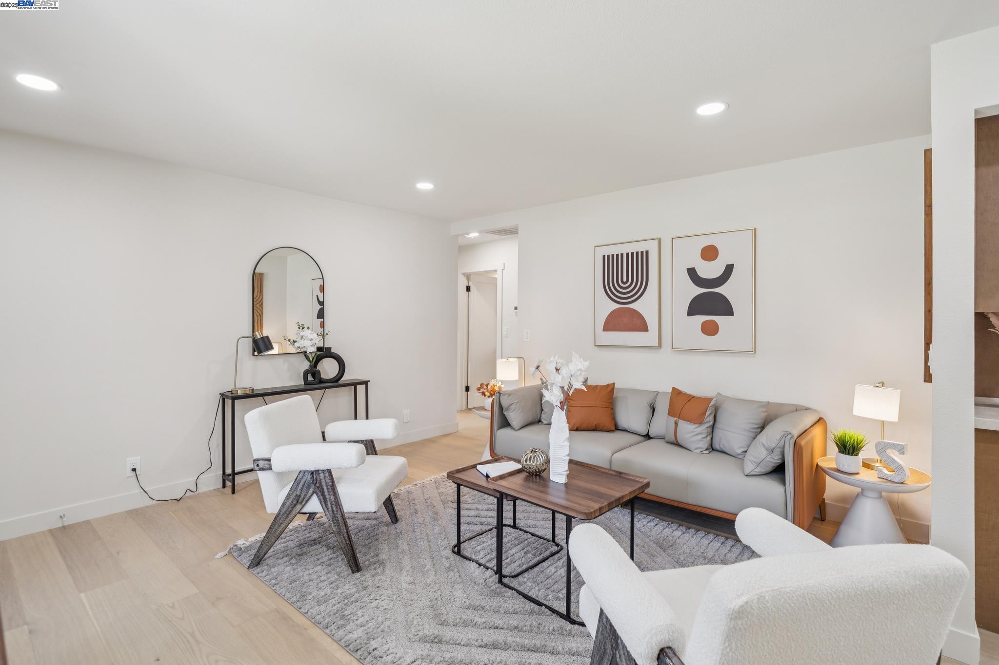 Detail Gallery Image 4 of 33 For 1601 Ruth Dr, Pleasant Hill,  CA 94523 - 4 Beds | 2 Baths