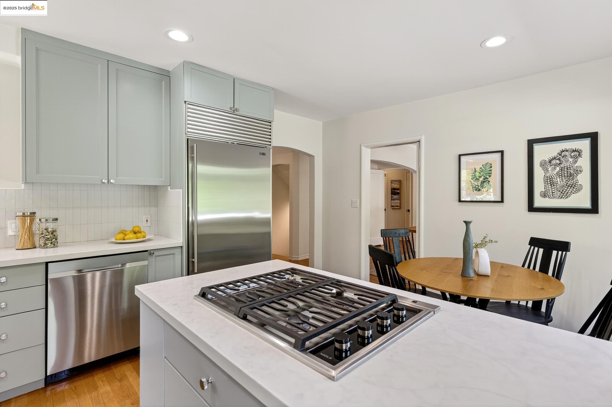 Detail Gallery Image 19 of 53 For 2773 Argyle Street, Oakland,  CA 94602 - 5 Beds | 3 Baths