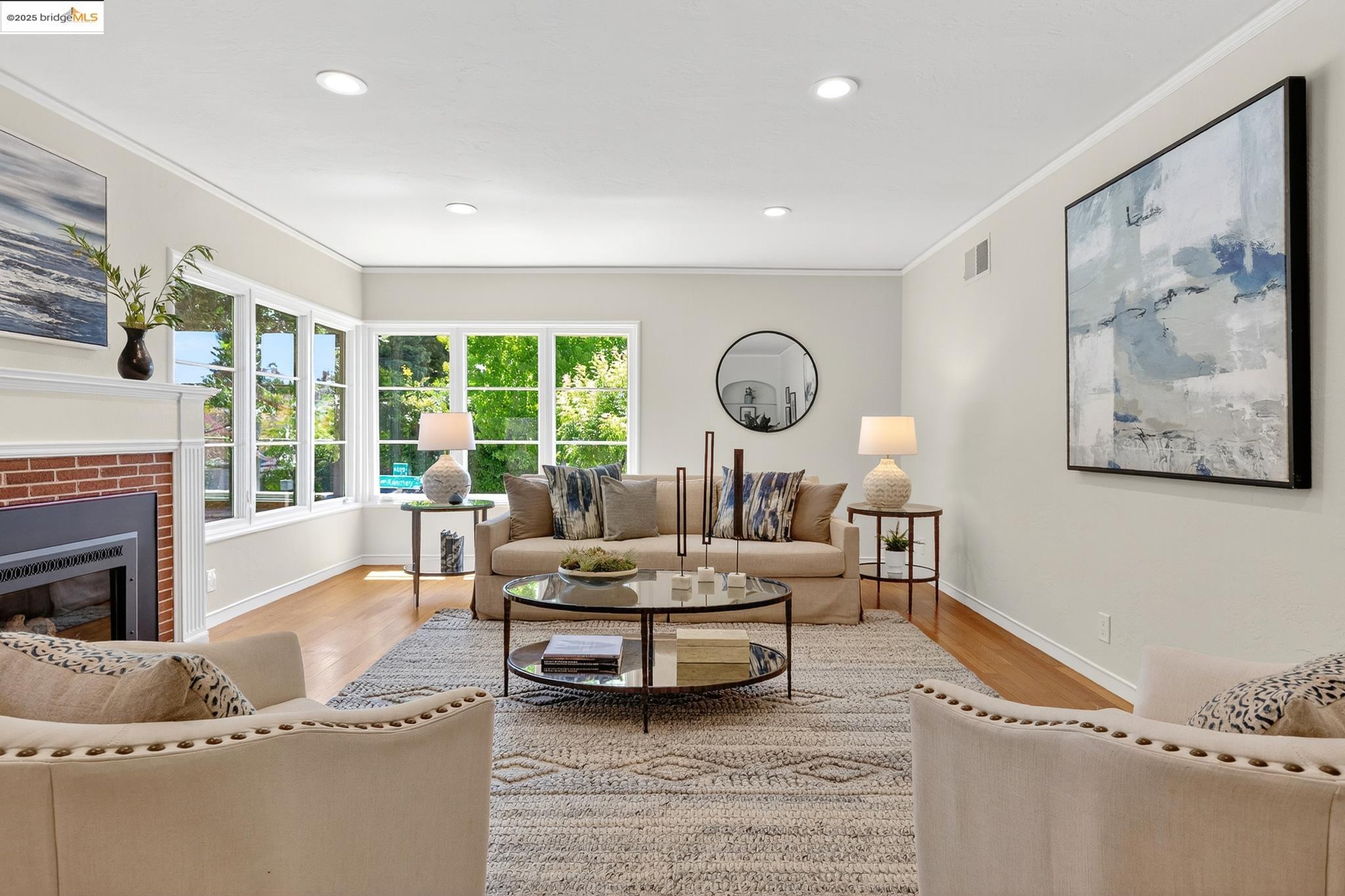 Detail Gallery Image 4 of 53 For 2773 Argyle Street, Oakland,  CA 94602 - 5 Beds | 3 Baths
