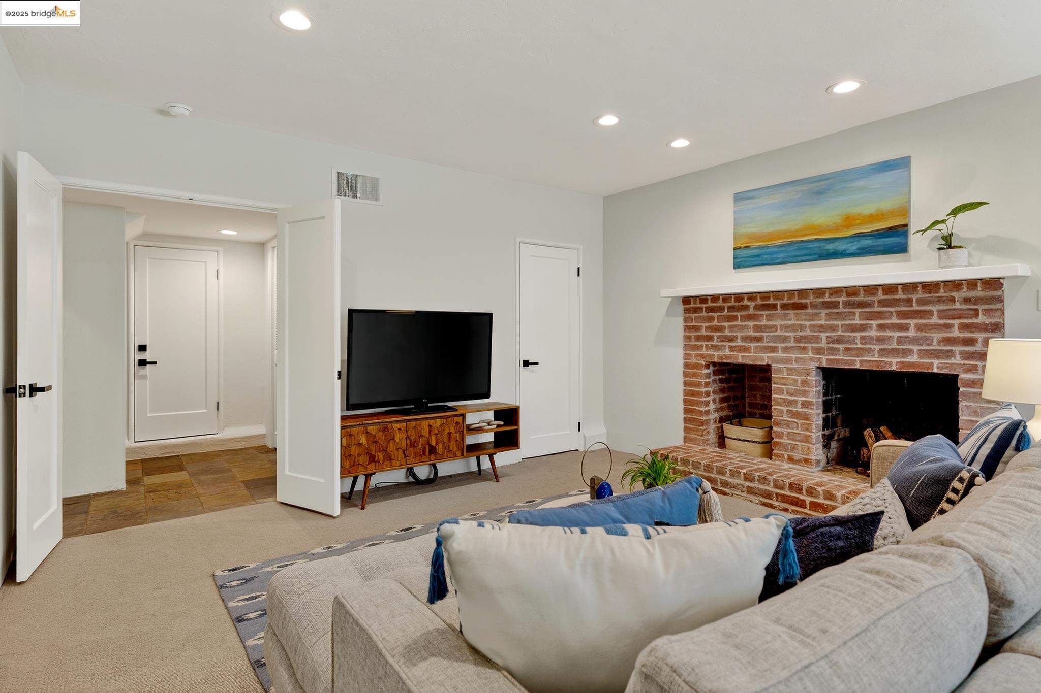 Detail Gallery Image 37 of 53 For 2773 Argyle Street, Oakland,  CA 94602 - 5 Beds | 3 Baths