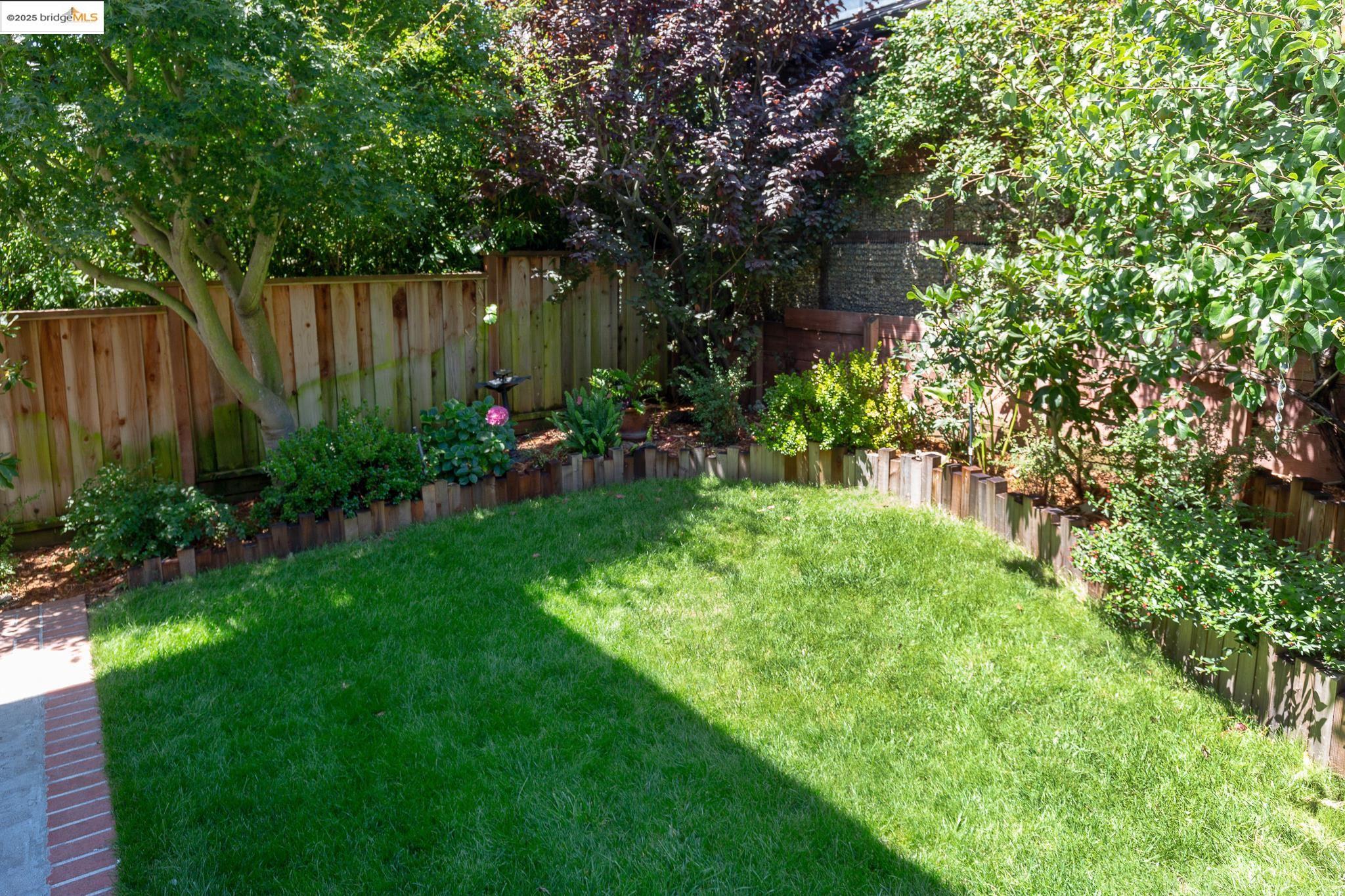 Detail Gallery Image 40 of 53 For 2773 Argyle Street, Oakland,  CA 94602 - 5 Beds | 3 Baths