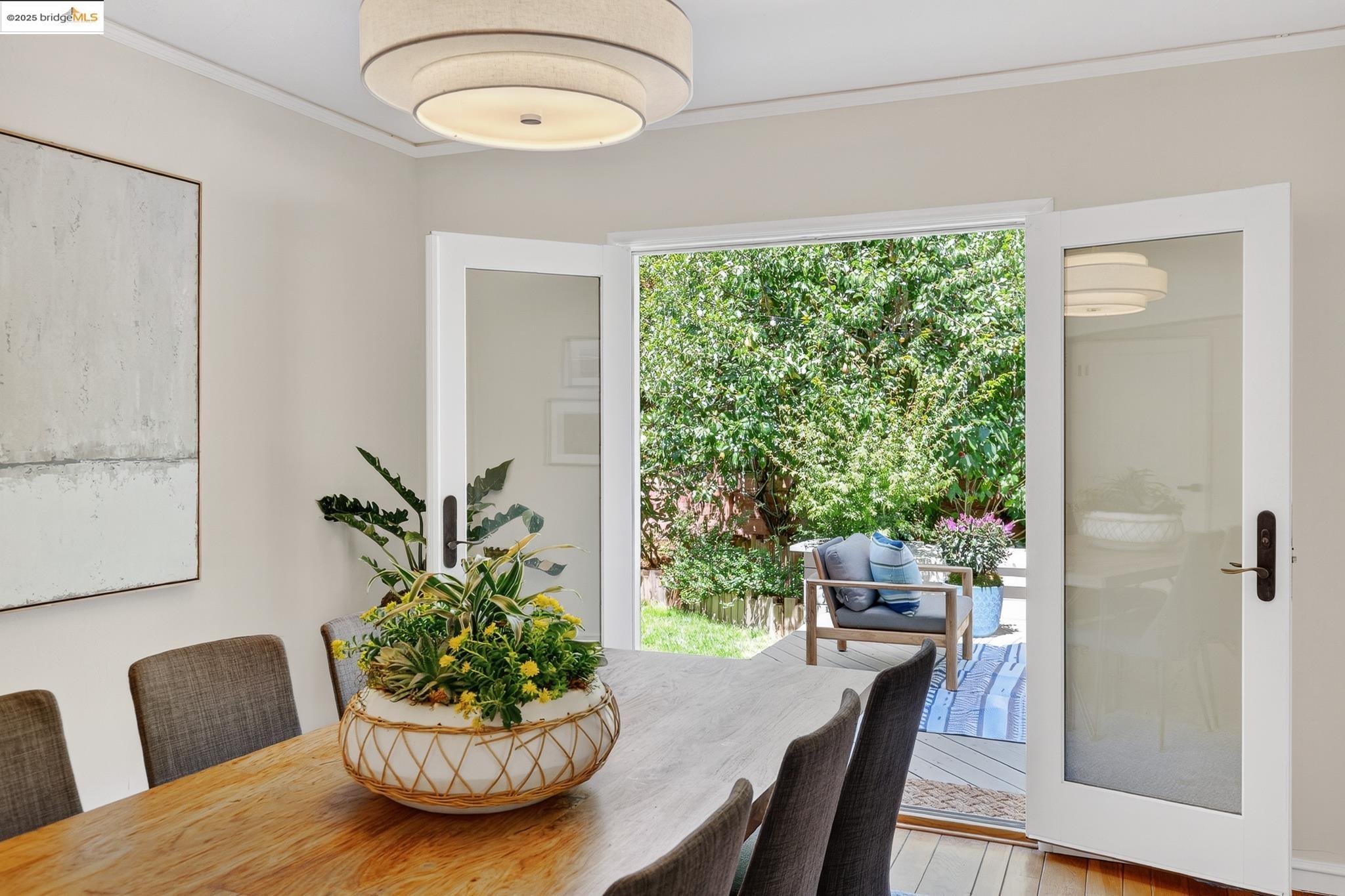 Detail Gallery Image 10 of 53 For 2773 Argyle Street, Oakland,  CA 94602 - 5 Beds | 3 Baths