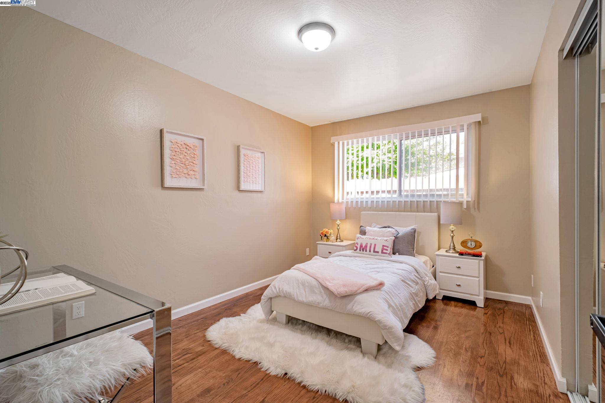 Detail Gallery Image 12 of 26 For 15586 via Madeline, San Lorenzo,  CA 94580 - 3 Beds | 2 Baths