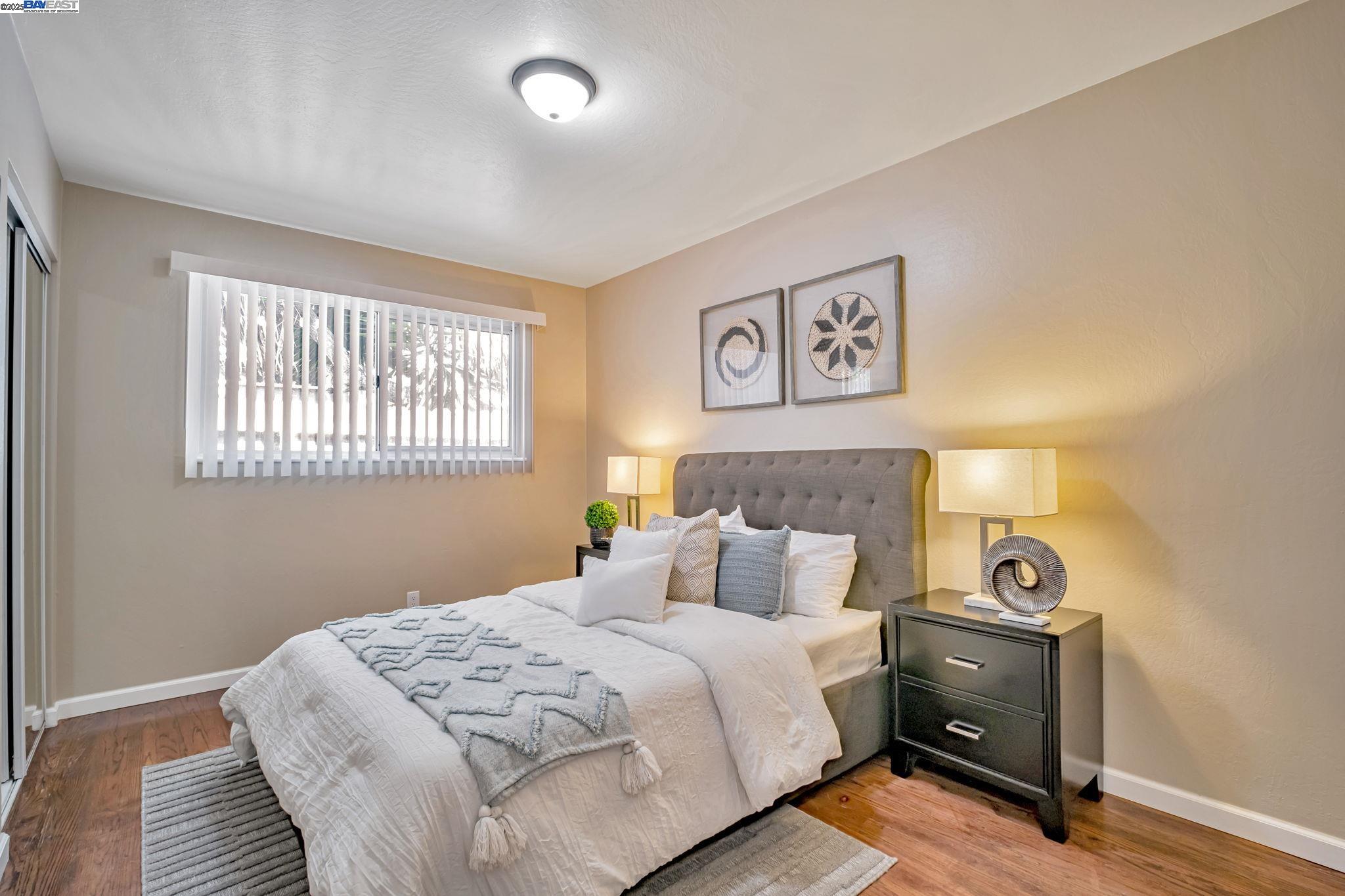 Detail Gallery Image 13 of 26 For 15586 via Madeline, San Lorenzo,  CA 94580 - 3 Beds | 2 Baths