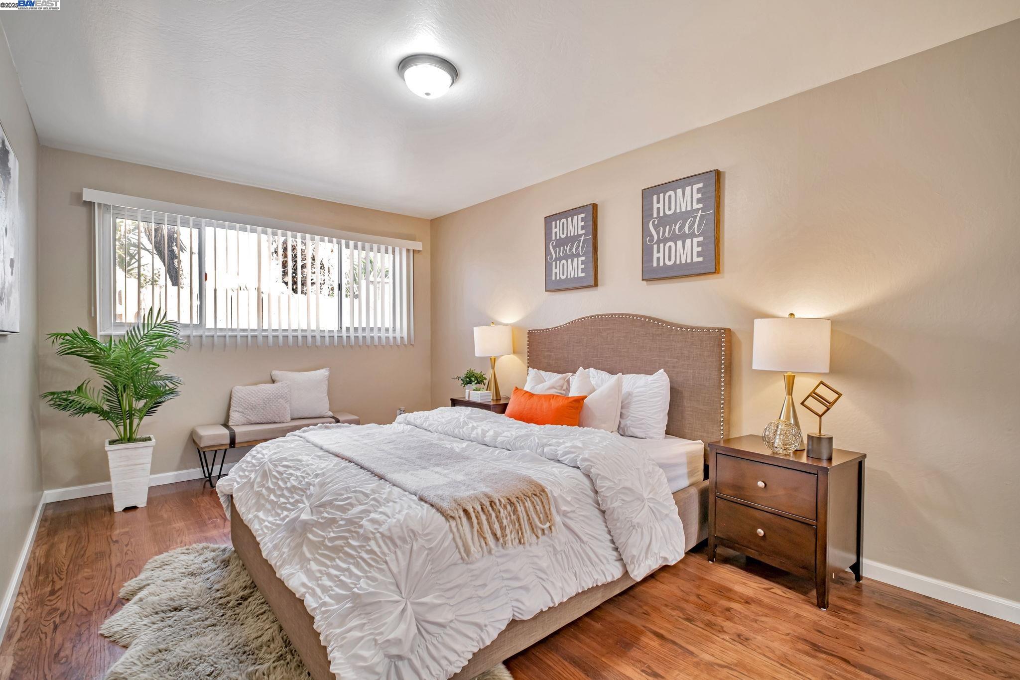 Detail Gallery Image 14 of 26 For 15586 via Madeline, San Lorenzo,  CA 94580 - 3 Beds | 2 Baths
