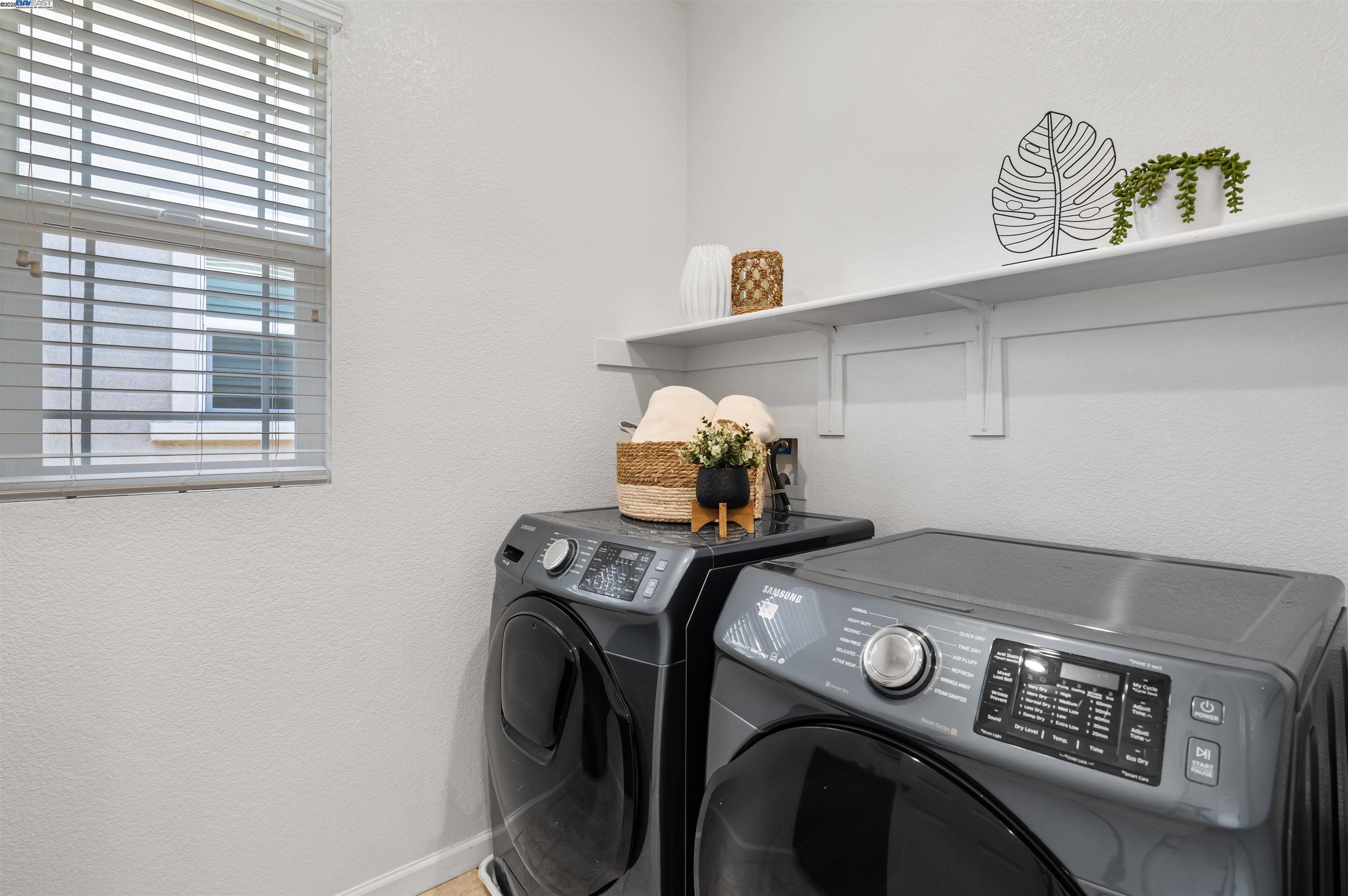Detail Gallery Image 42 of 52 For 575 W Strauss Dr, Mountain House,  CA 95391 - 5 Beds | 4/1 Baths