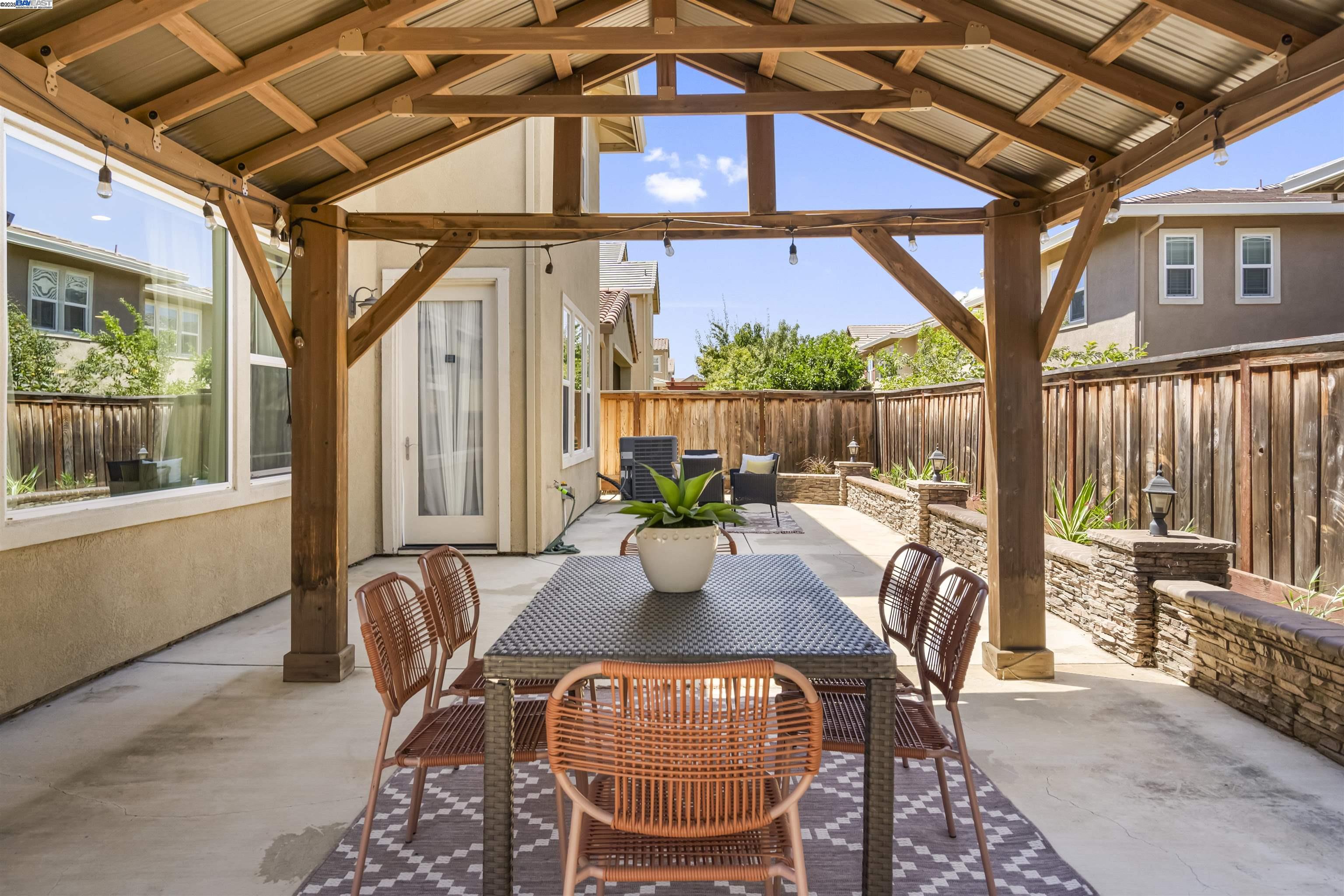 Detail Gallery Image 47 of 52 For 575 W Strauss Dr, Mountain House,  CA 95391 - 5 Beds | 4/1 Baths