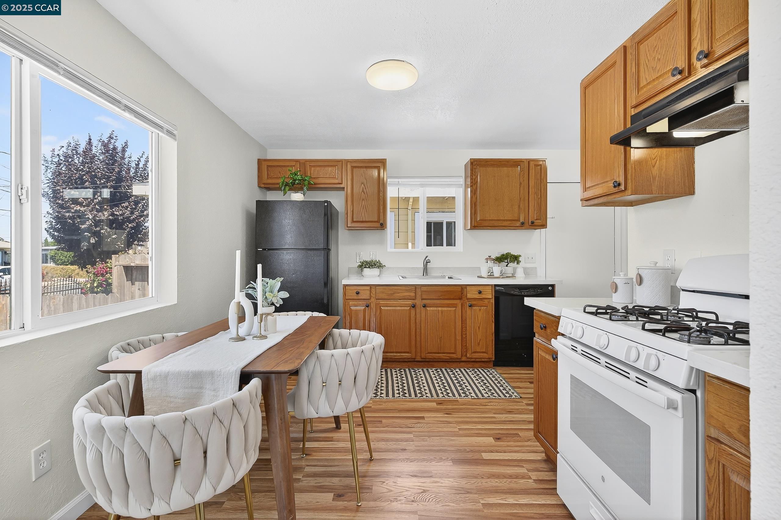 Detail Gallery Image 20 of 40 For 1402 25th St, Richmond,  CA 94806 - 2 Beds | 1 Baths