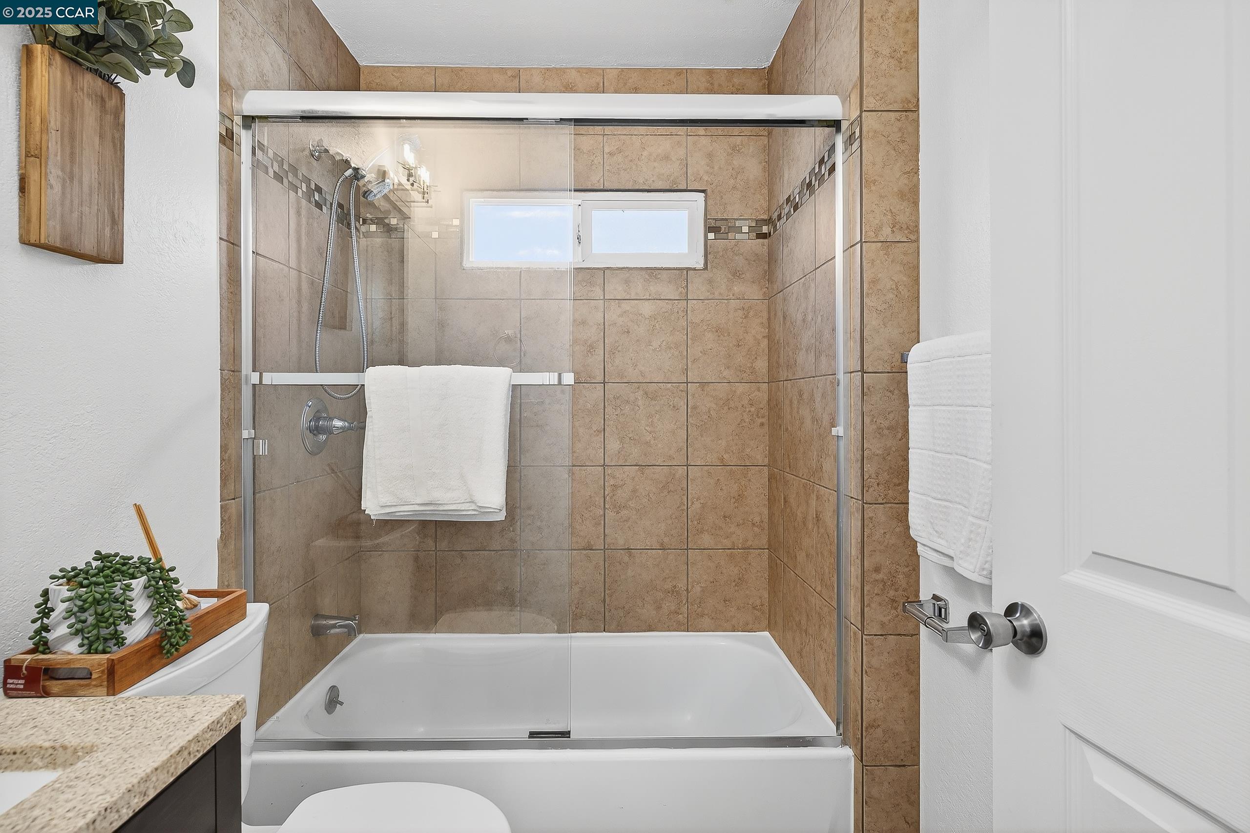 Detail Gallery Image 26 of 40 For 1402 25th St, Richmond,  CA 94806 - 2 Beds | 1 Baths