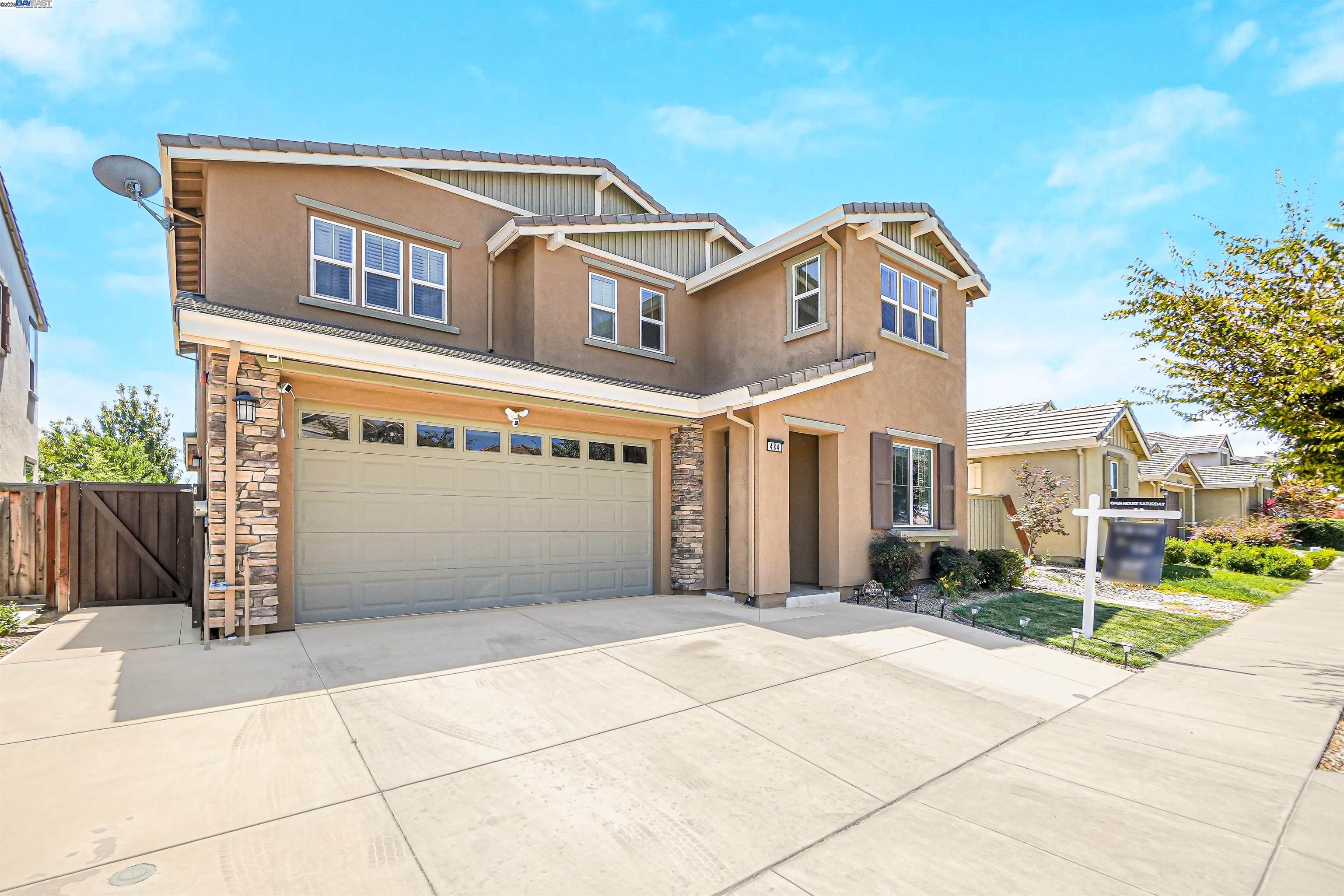 Detail Gallery Image 3 of 56 For 484 S Derone Ln, Tracy,  CA 95376 - 4 Beds | 3 Baths