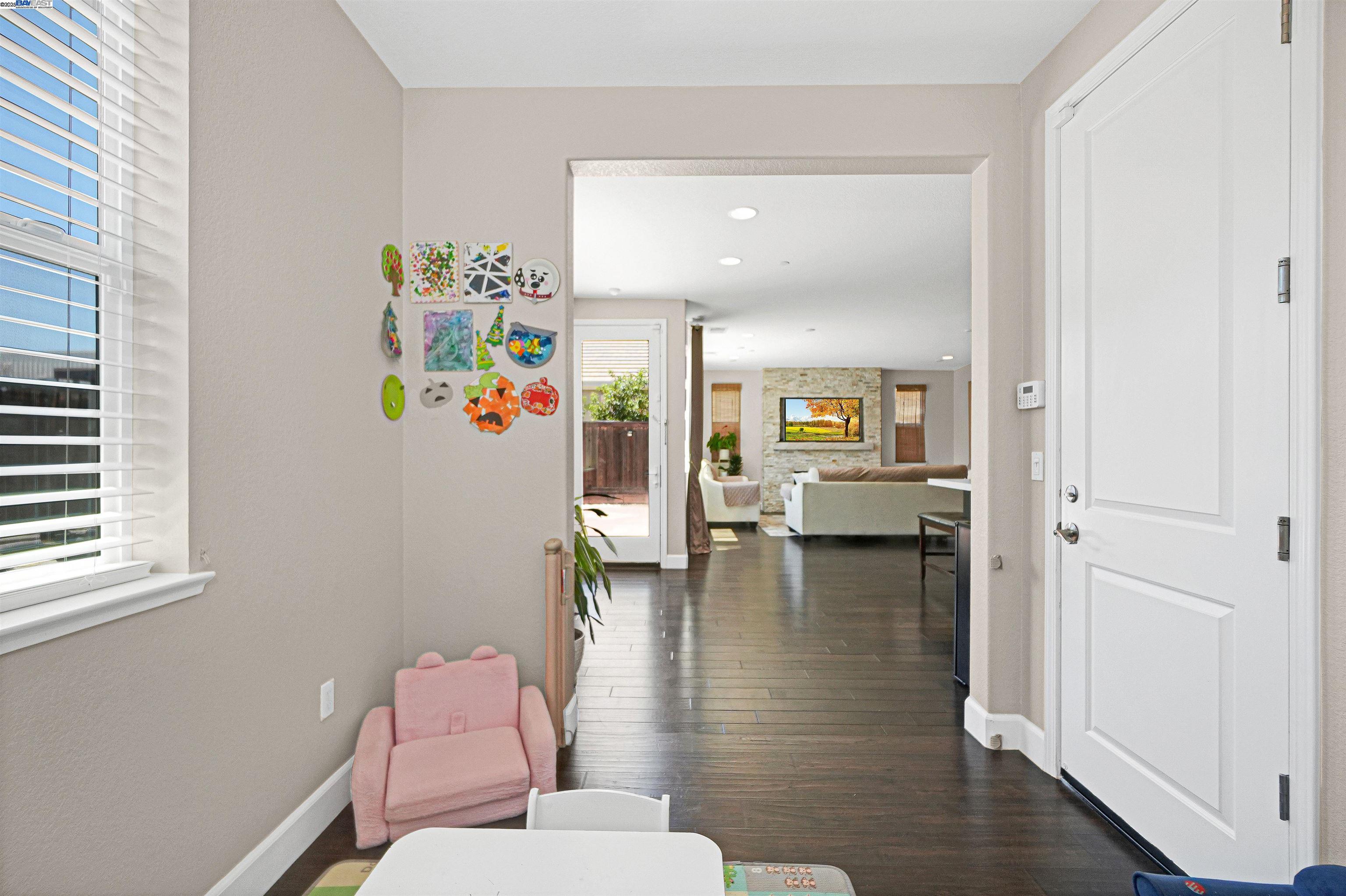Detail Gallery Image 23 of 56 For 484 S Derone Ln, Tracy,  CA 95376 - 4 Beds | 3 Baths