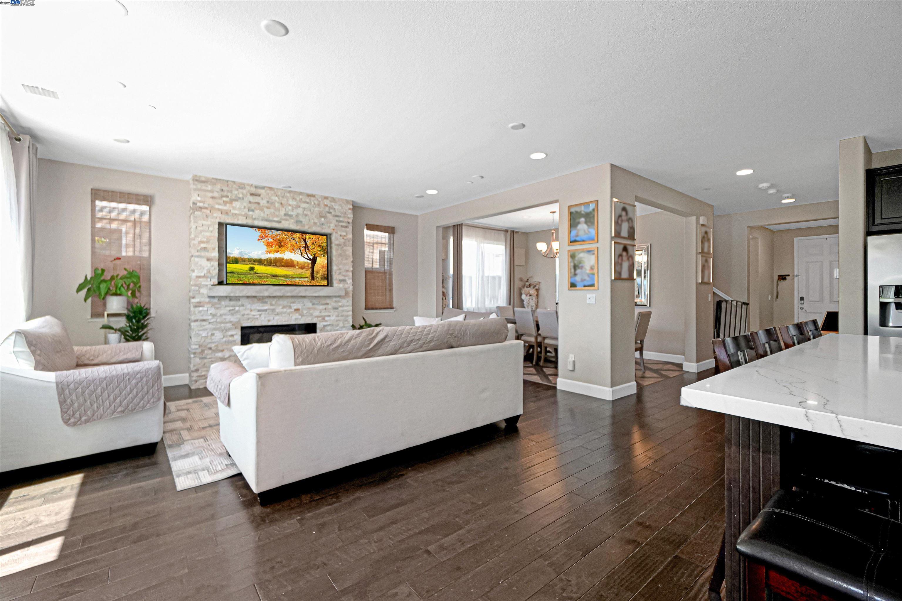 Detail Gallery Image 24 of 56 For 484 S Derone Ln, Tracy,  CA 95376 - 4 Beds | 3 Baths