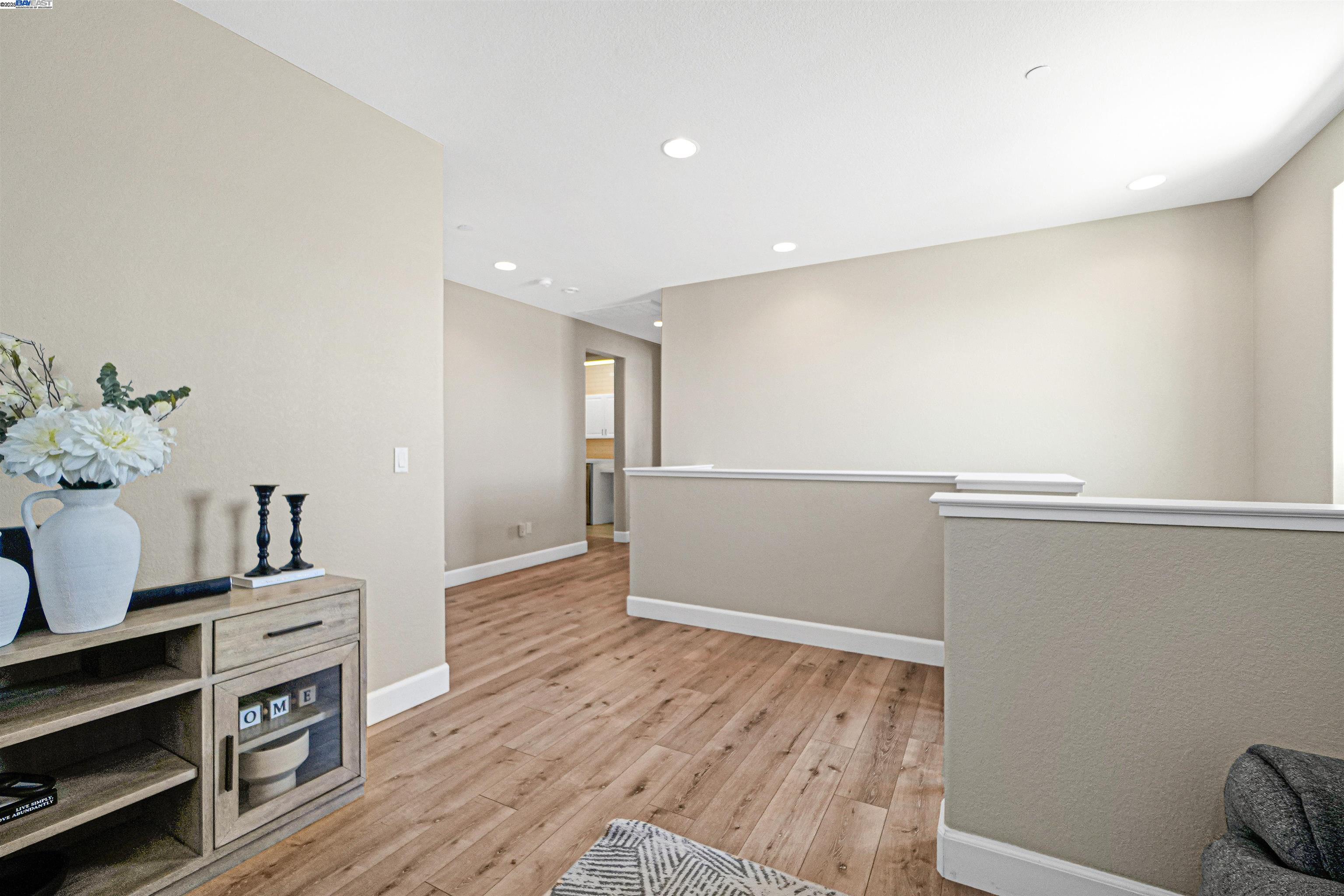 Detail Gallery Image 28 of 56 For 484 S Derone Ln, Tracy,  CA 95376 - 4 Beds | 3 Baths