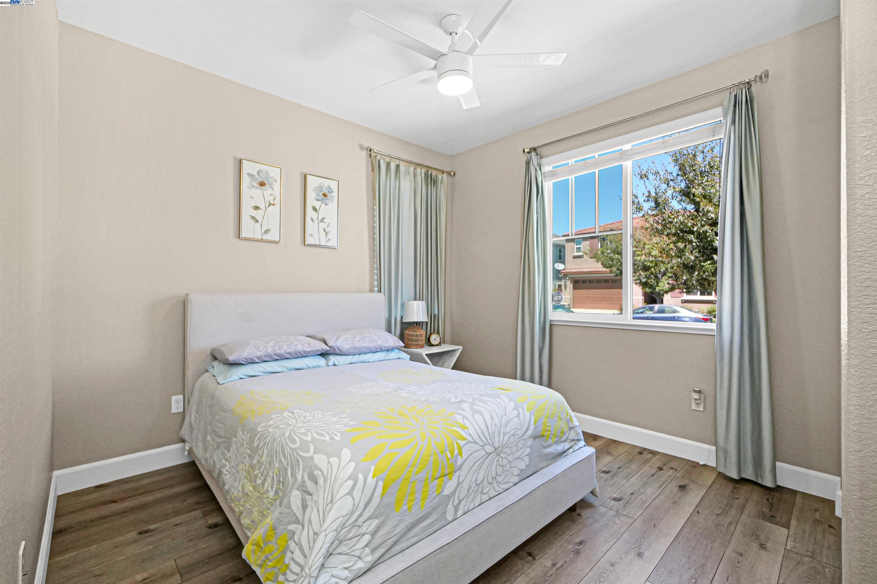 Detail Gallery Image 9 of 56 For 484 S Derone Ln, Tracy,  CA 95376 - 4 Beds | 3 Baths