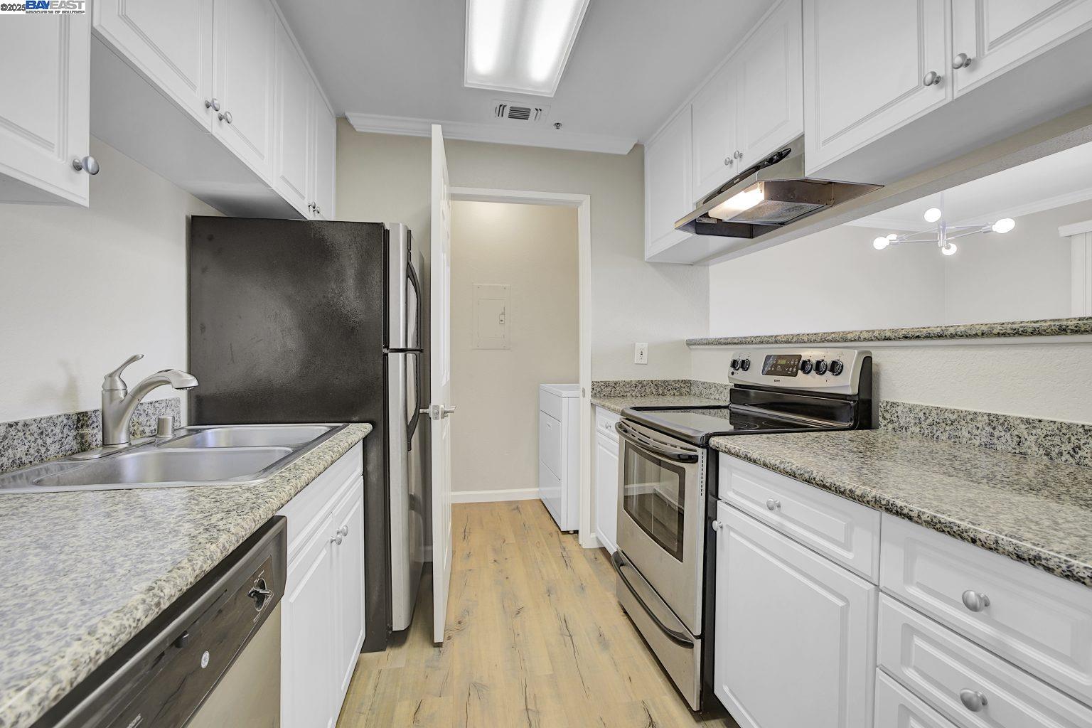 Photo #11: 41107308 Listing: Photo #11
