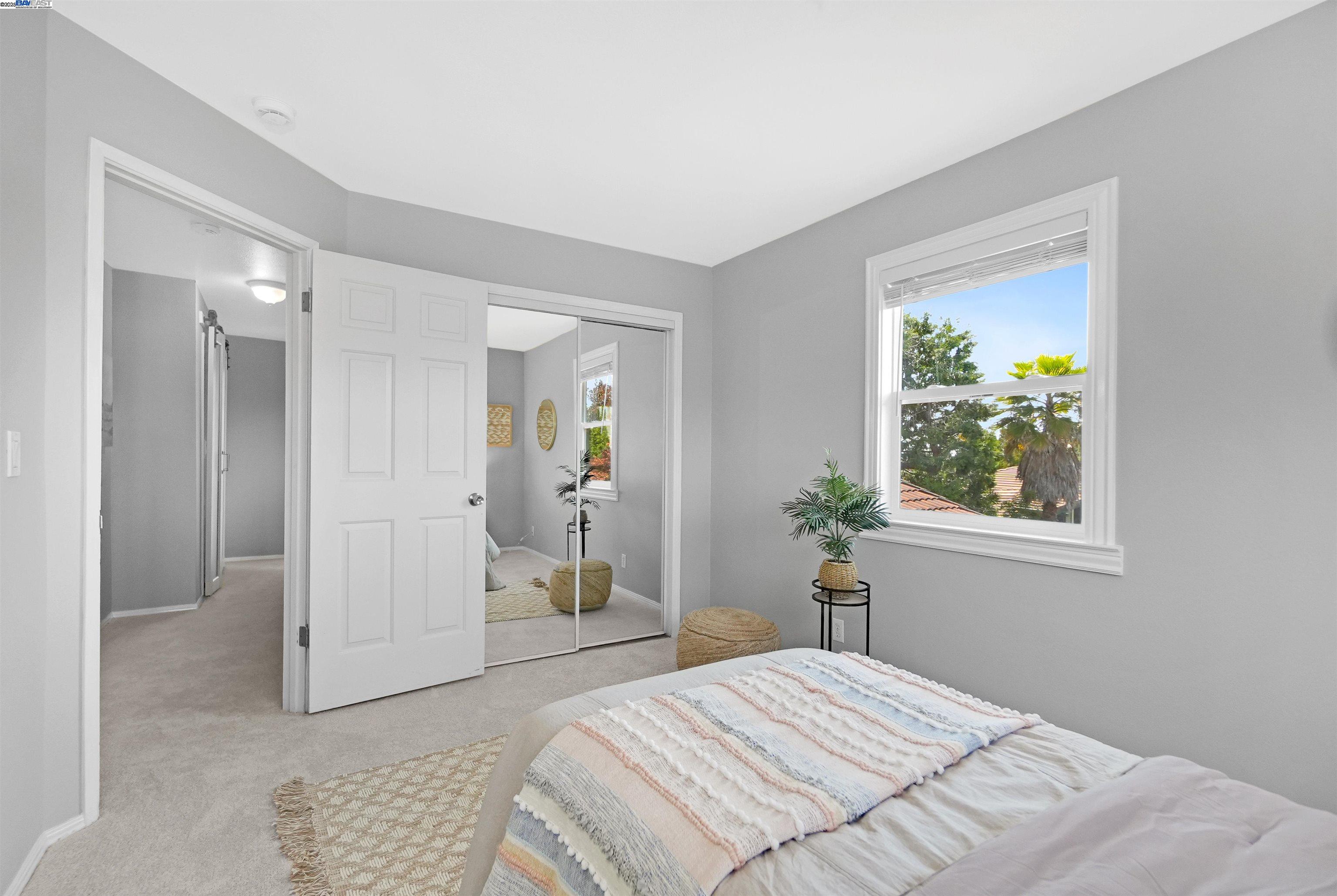 Detail Gallery Image 24 of 37 For 24948 Campus Dr, Hayward,  CA 94542 - 4 Beds | 3 Baths