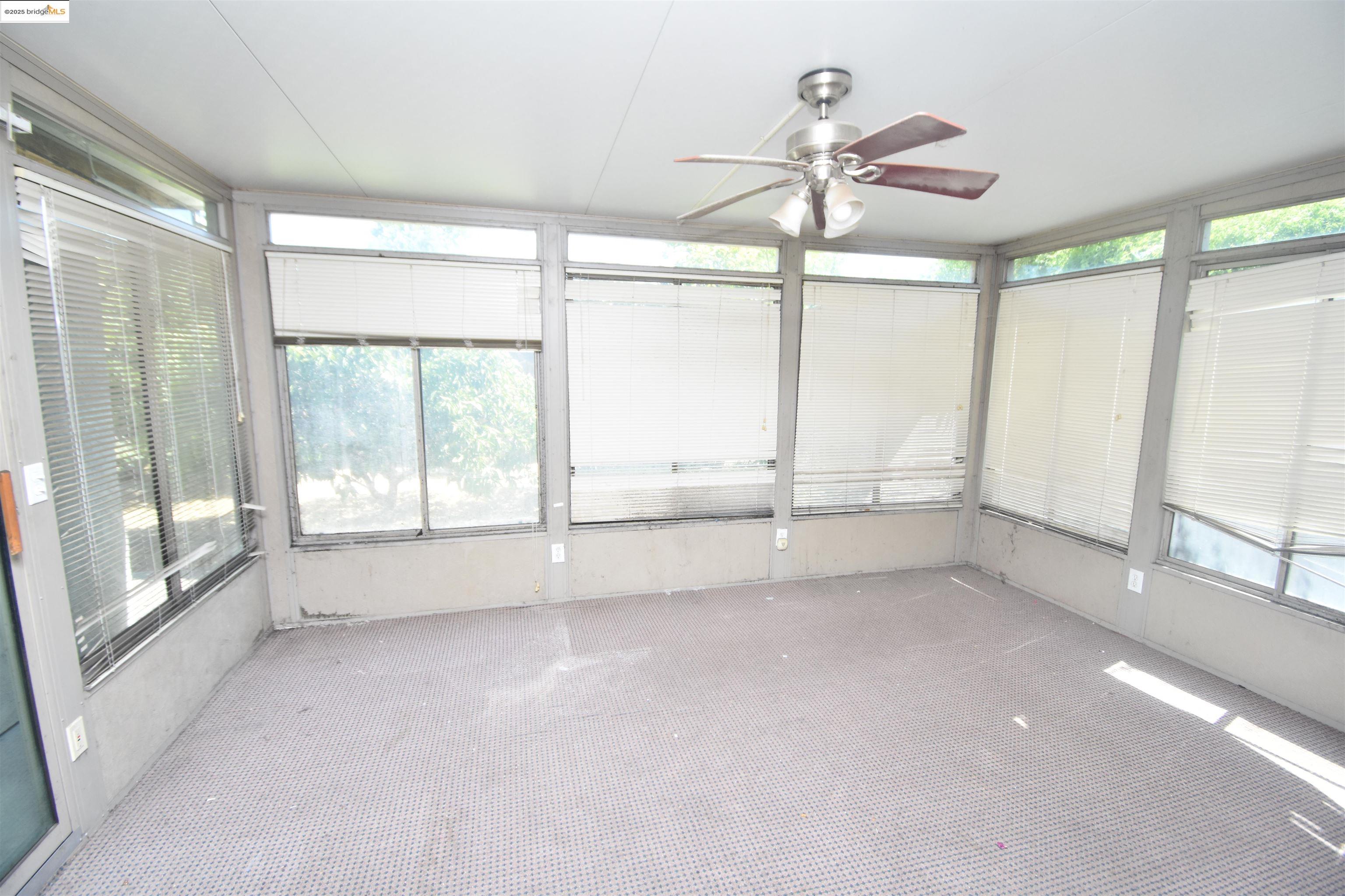 Detail Gallery Image 12 of 18 For 2960 Hebron Ln, Stockton,  CA 95206 - 3 Beds | 2 Baths