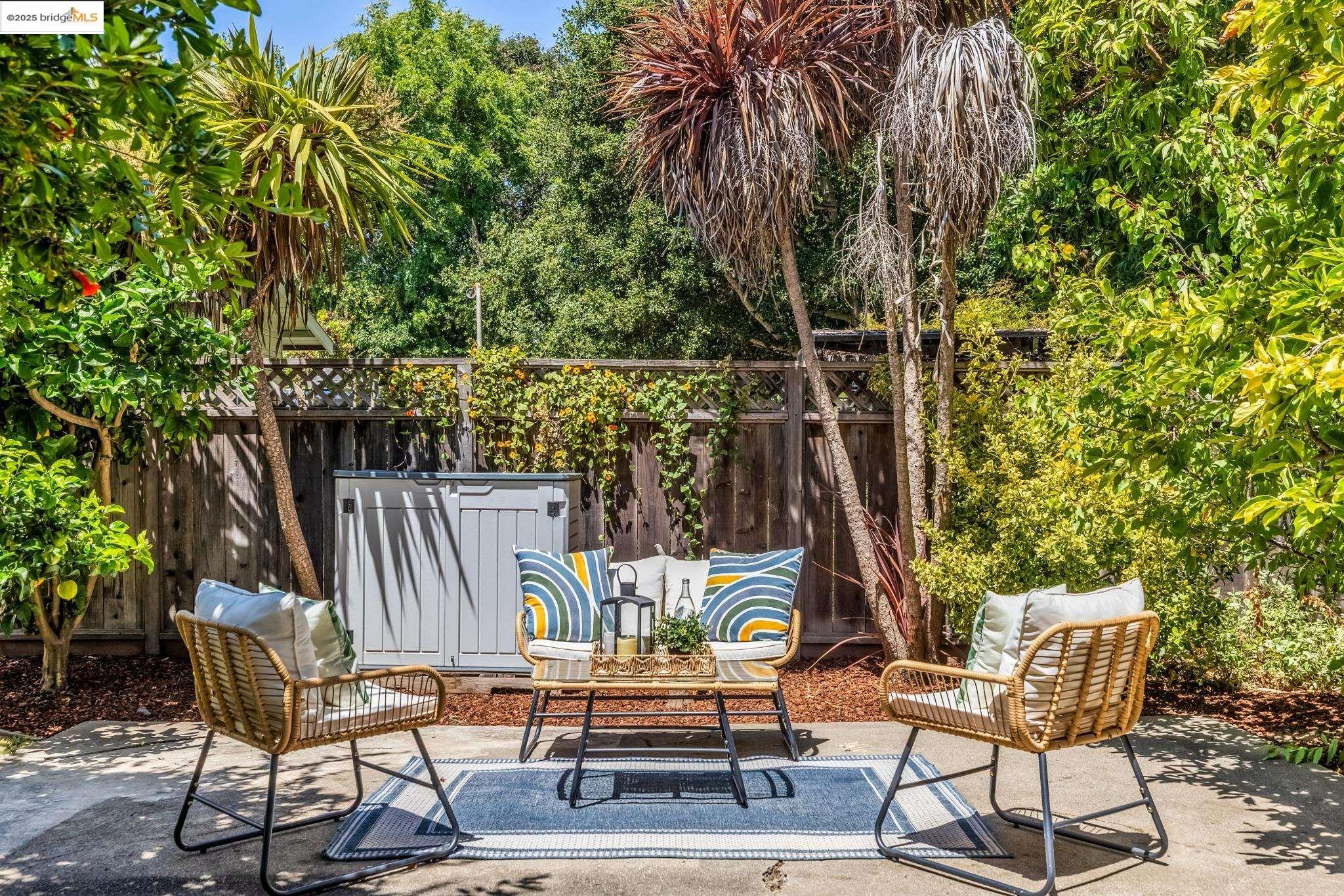Detail Gallery Image 47 of 60 For 3328 Kansas St, Oakland,  CA 94602 - 4 Beds | 3 Baths