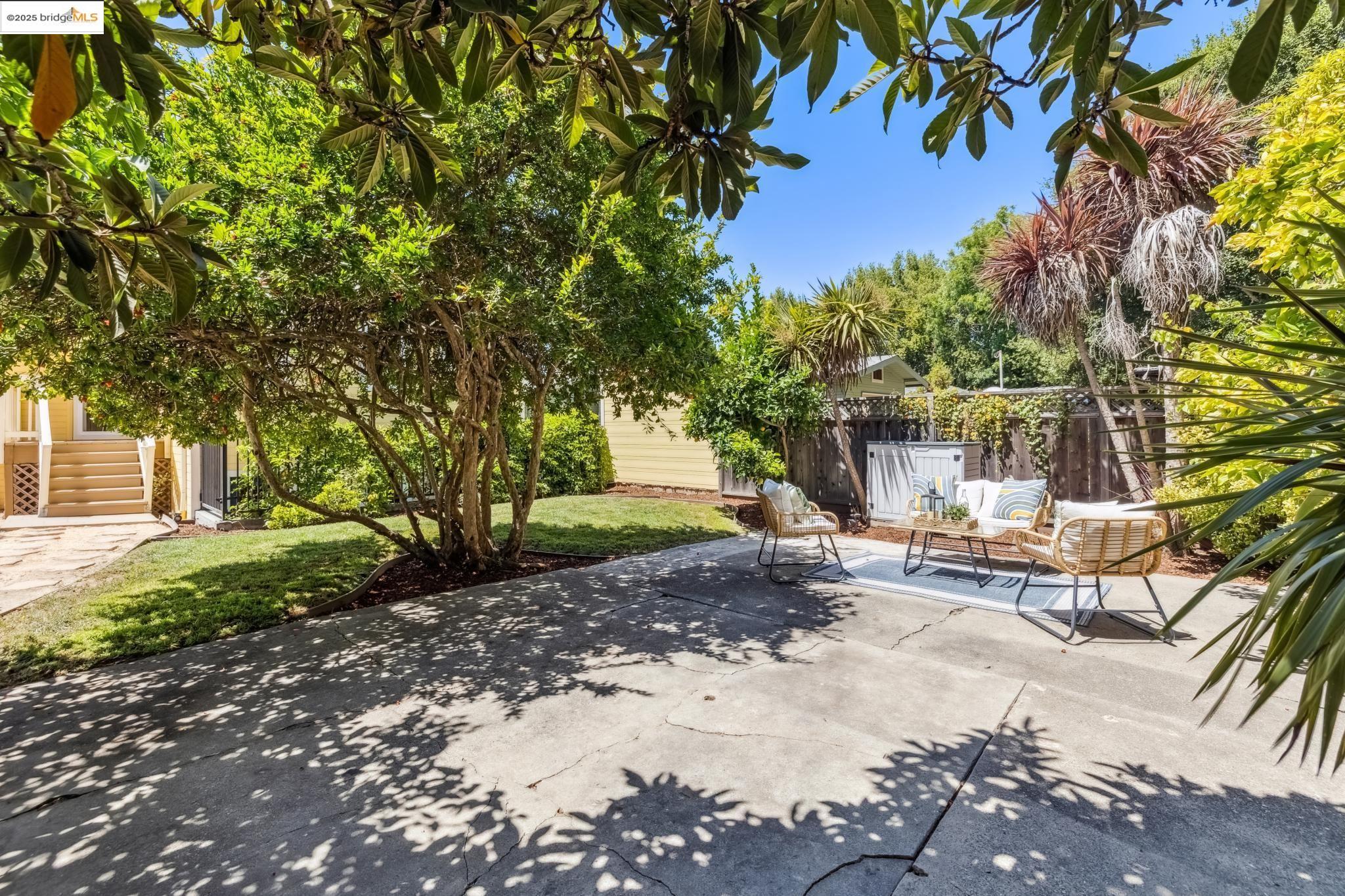 Detail Gallery Image 48 of 60 For 3328 Kansas St, Oakland,  CA 94602 - 4 Beds | 3 Baths