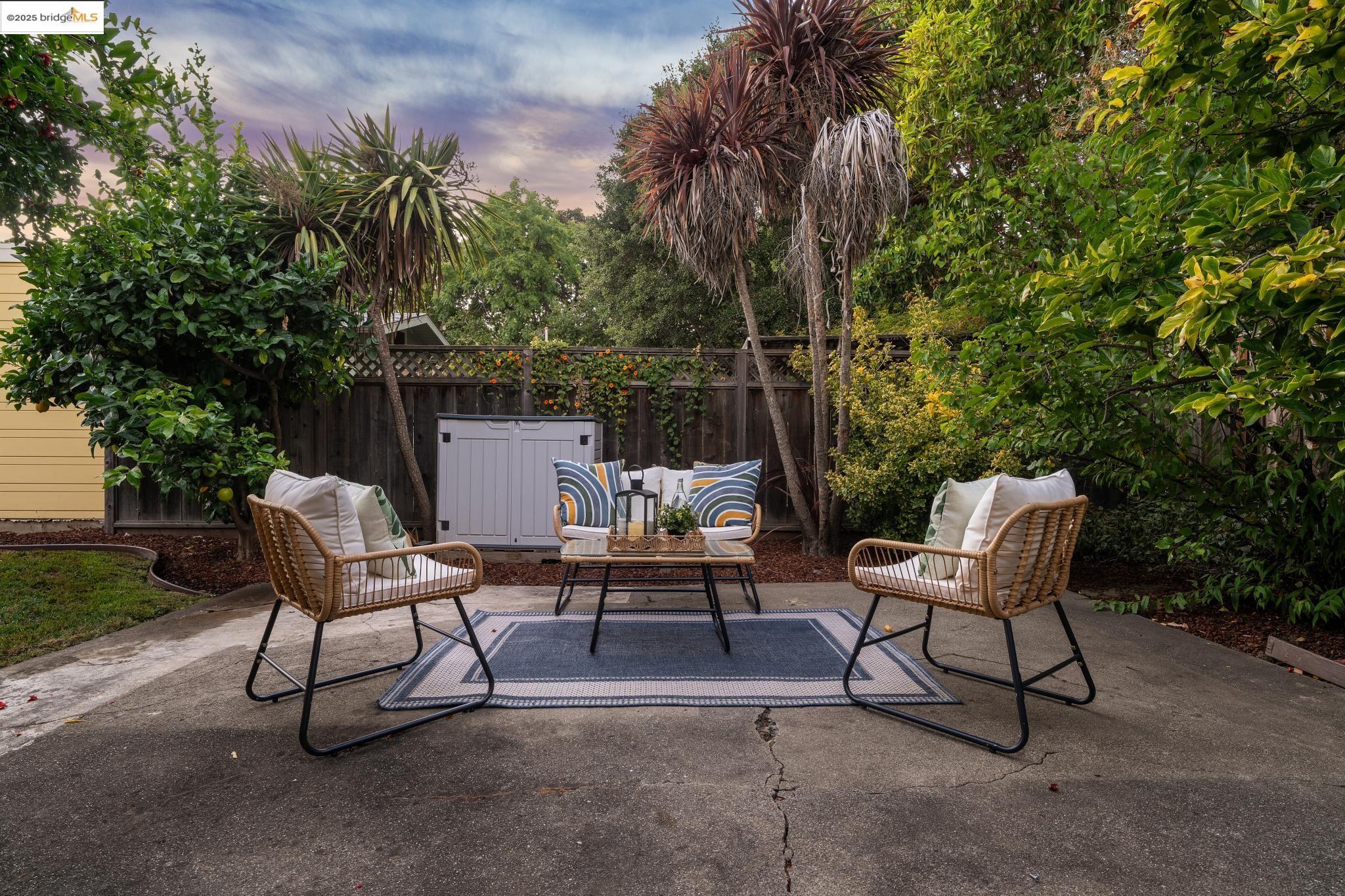 Detail Gallery Image 57 of 60 For 3328 Kansas St, Oakland,  CA 94602 - 4 Beds | 3 Baths
