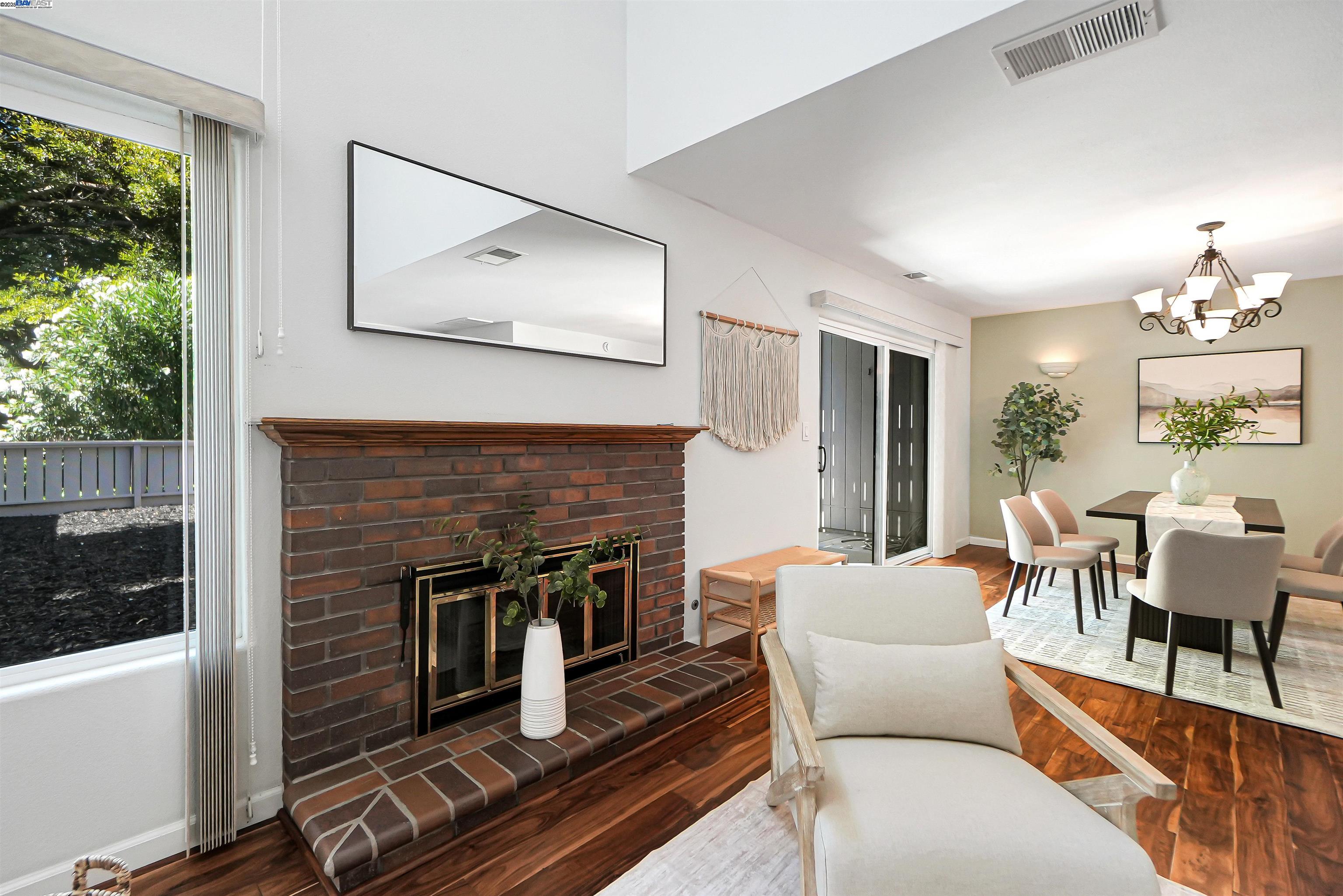 Photo #12: 41107313 Listing: Photo #12