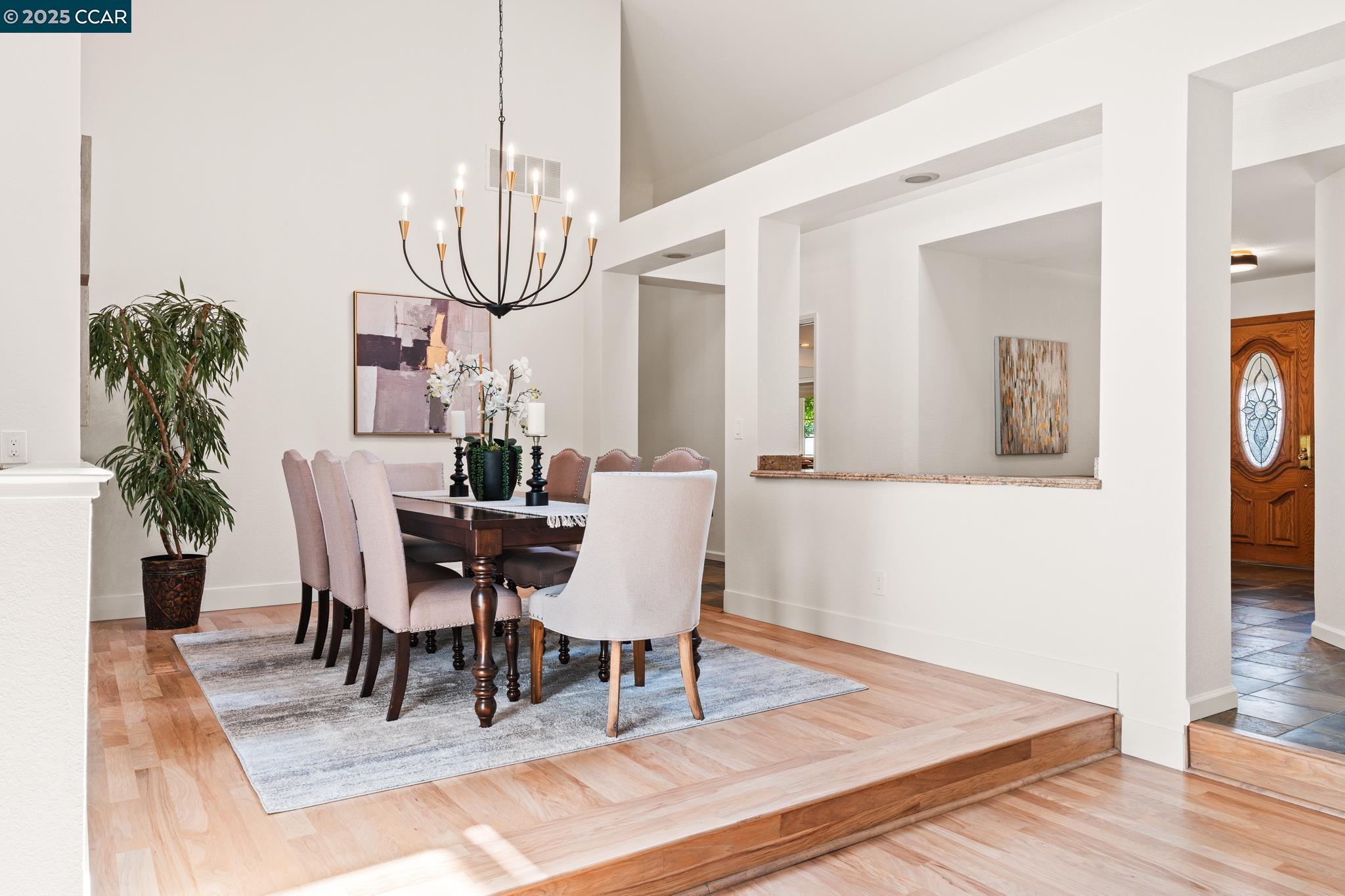Detail Gallery Image 7 of 60 For 65 Bangor Ct, San Ramon,  CA 94582 - 4 Beds | 2/1 Baths